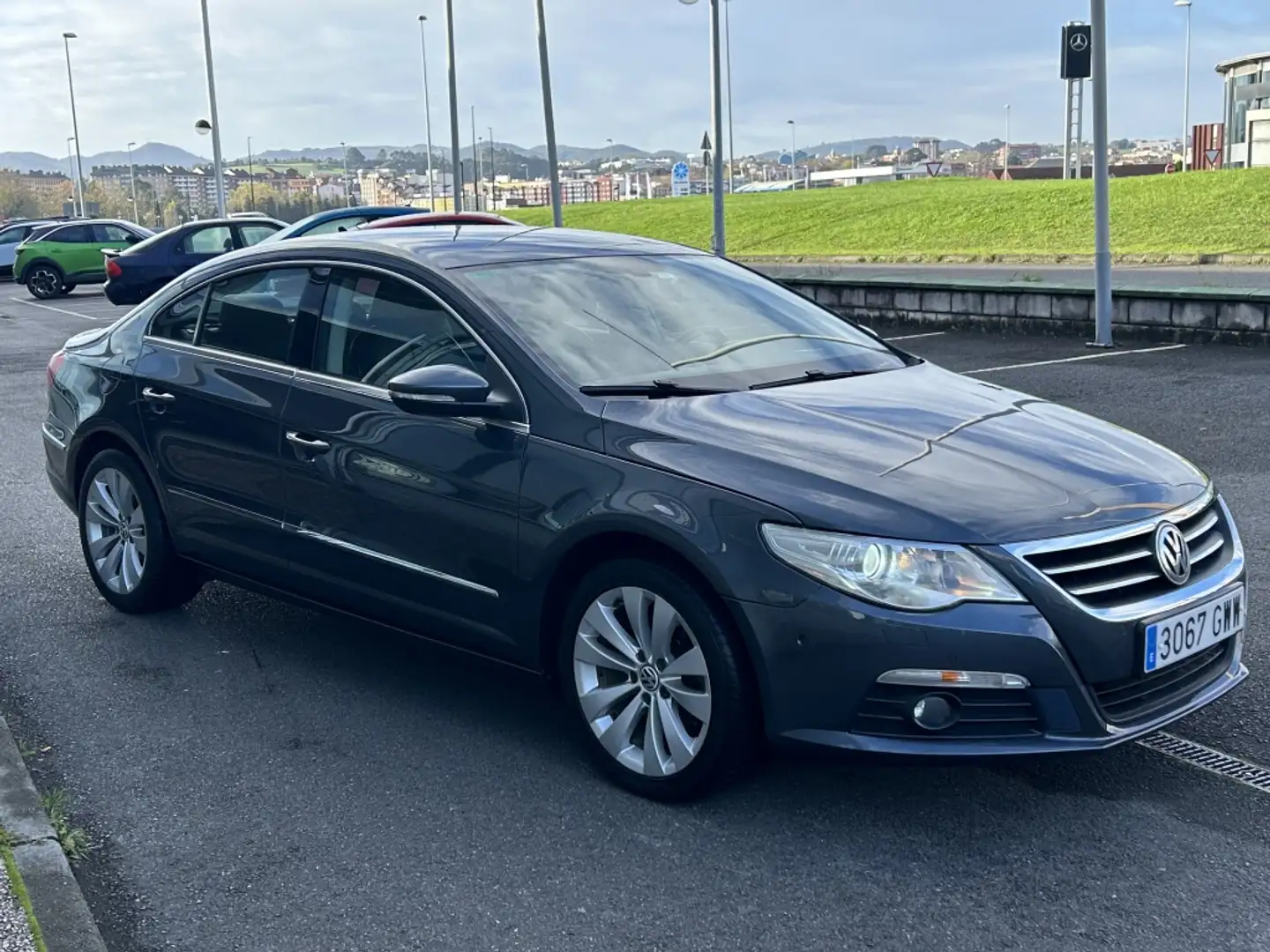 Volkswagen Passat CC 2.0TDI BMT DSG 170 Gris - 2