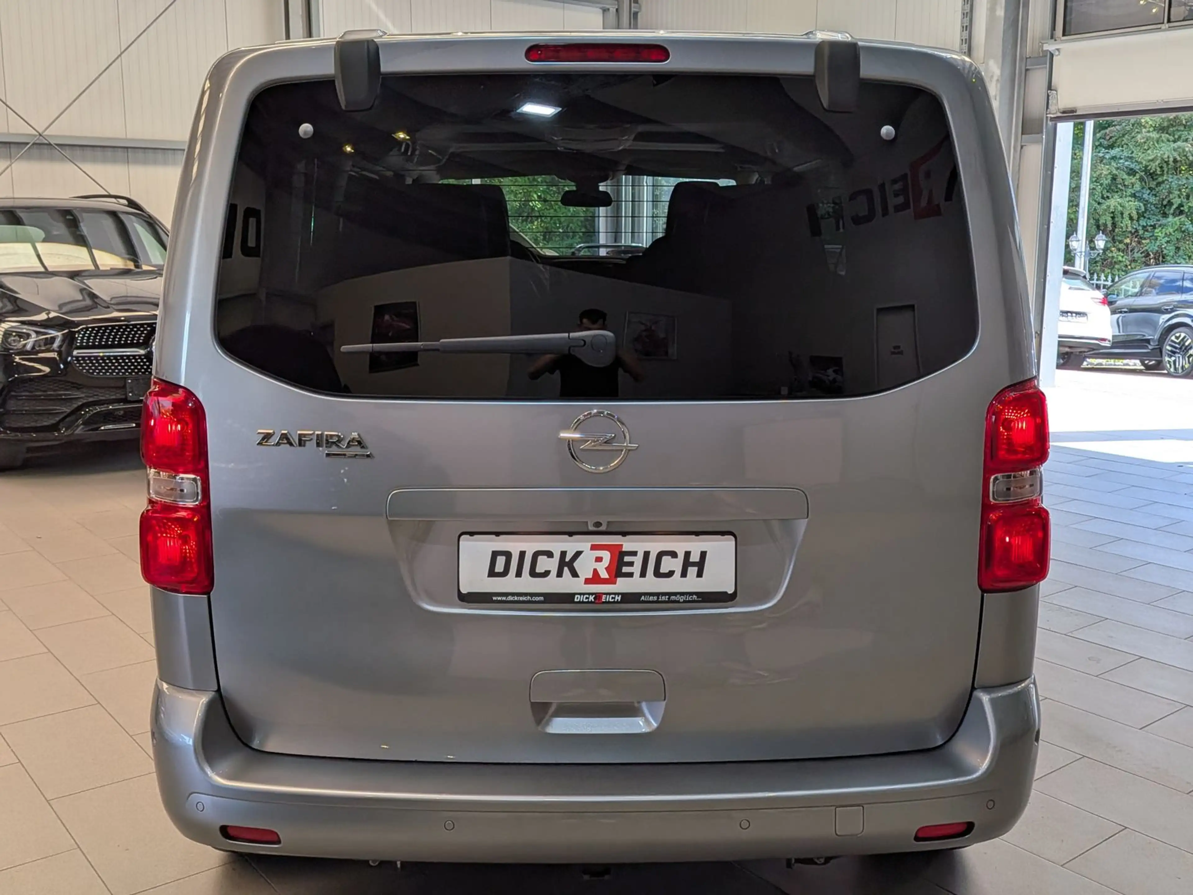 Opel Zafira M L2 Tourer STANDHZG*CAM*LEDER*AHK*6-SITZ — photo 5