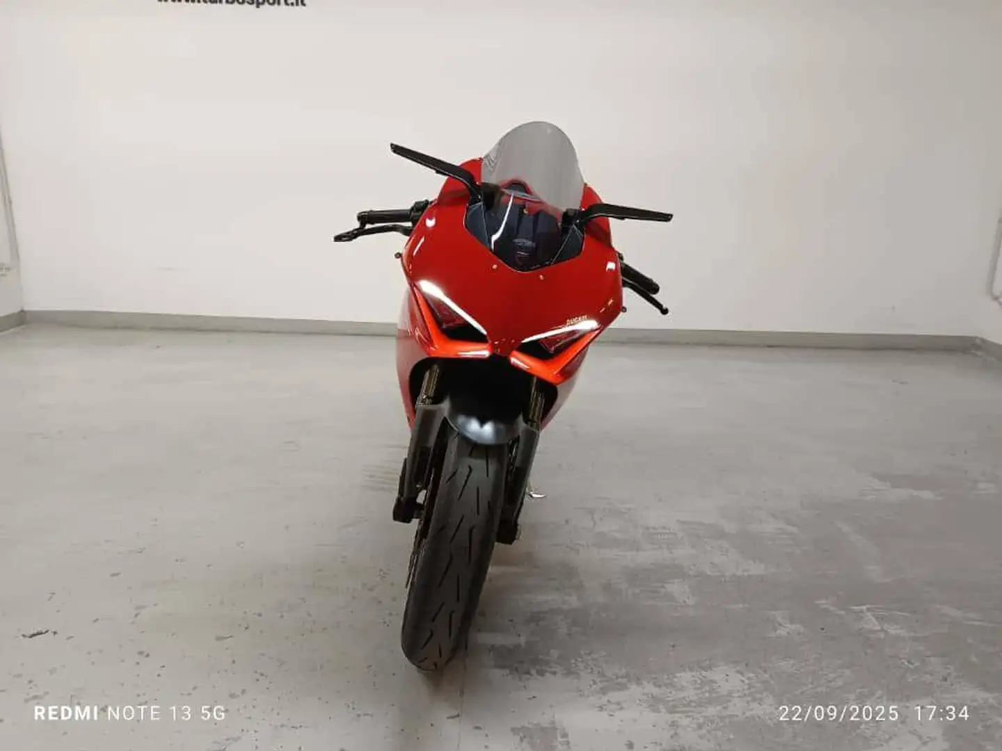 Ducati Panigale V2 Red Rosso - 2