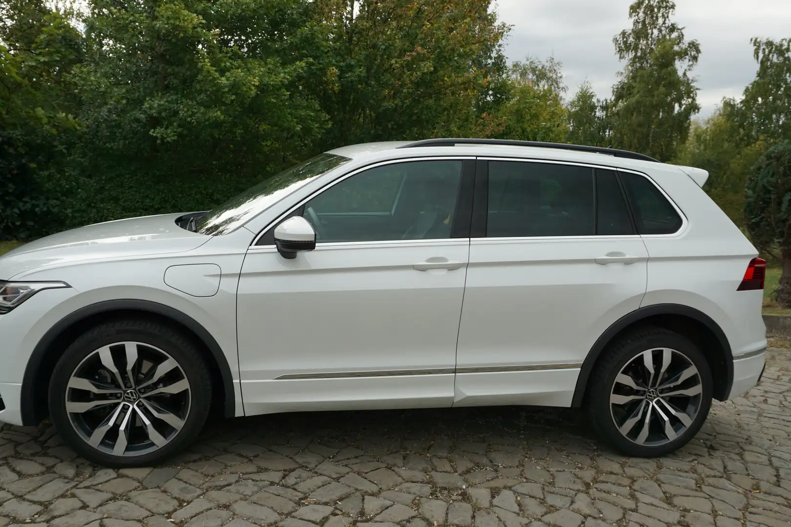 Volkswagen Tiguan R-Line eHybrid,AHK,LED Matrix Blanc - 2