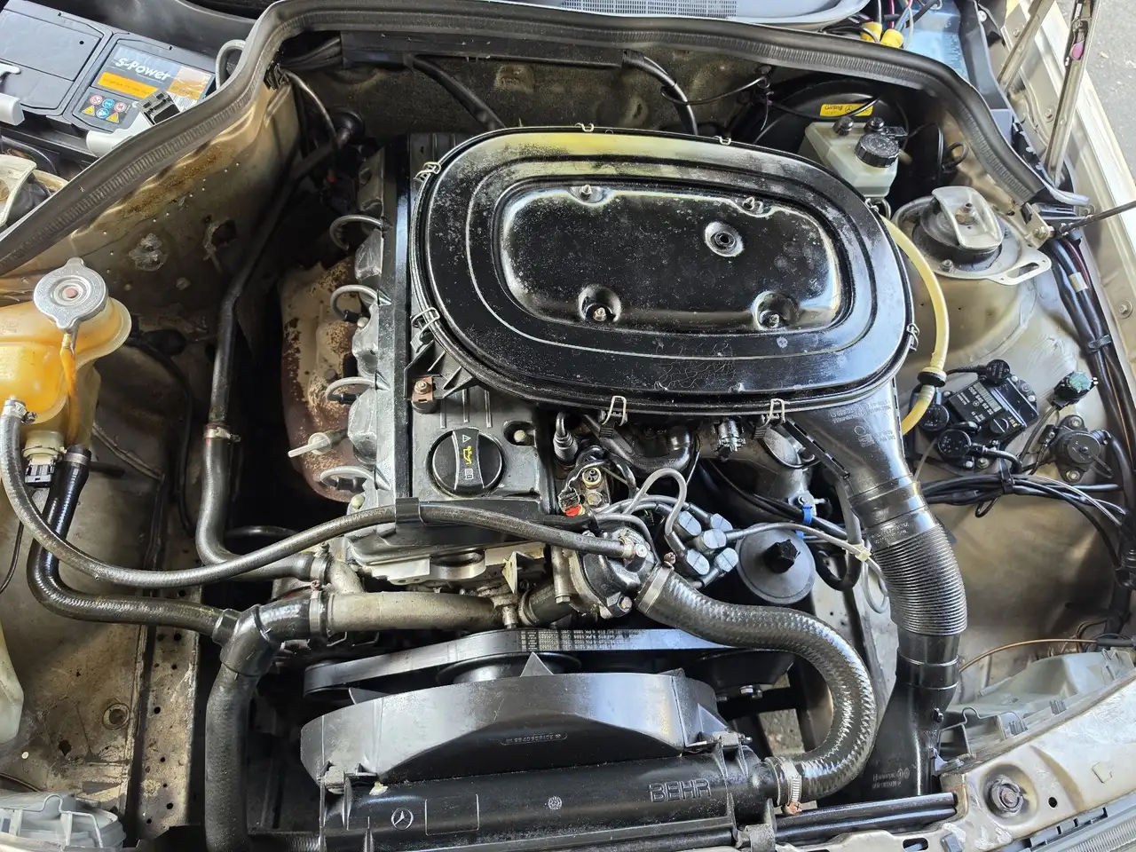Mercedes-Benz 190 E, foto 6