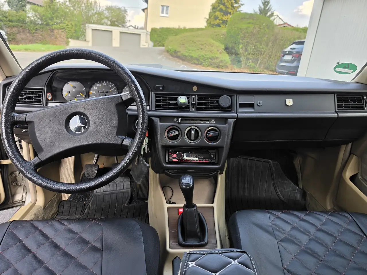 Mercedes-Benz 190 E, foto 4