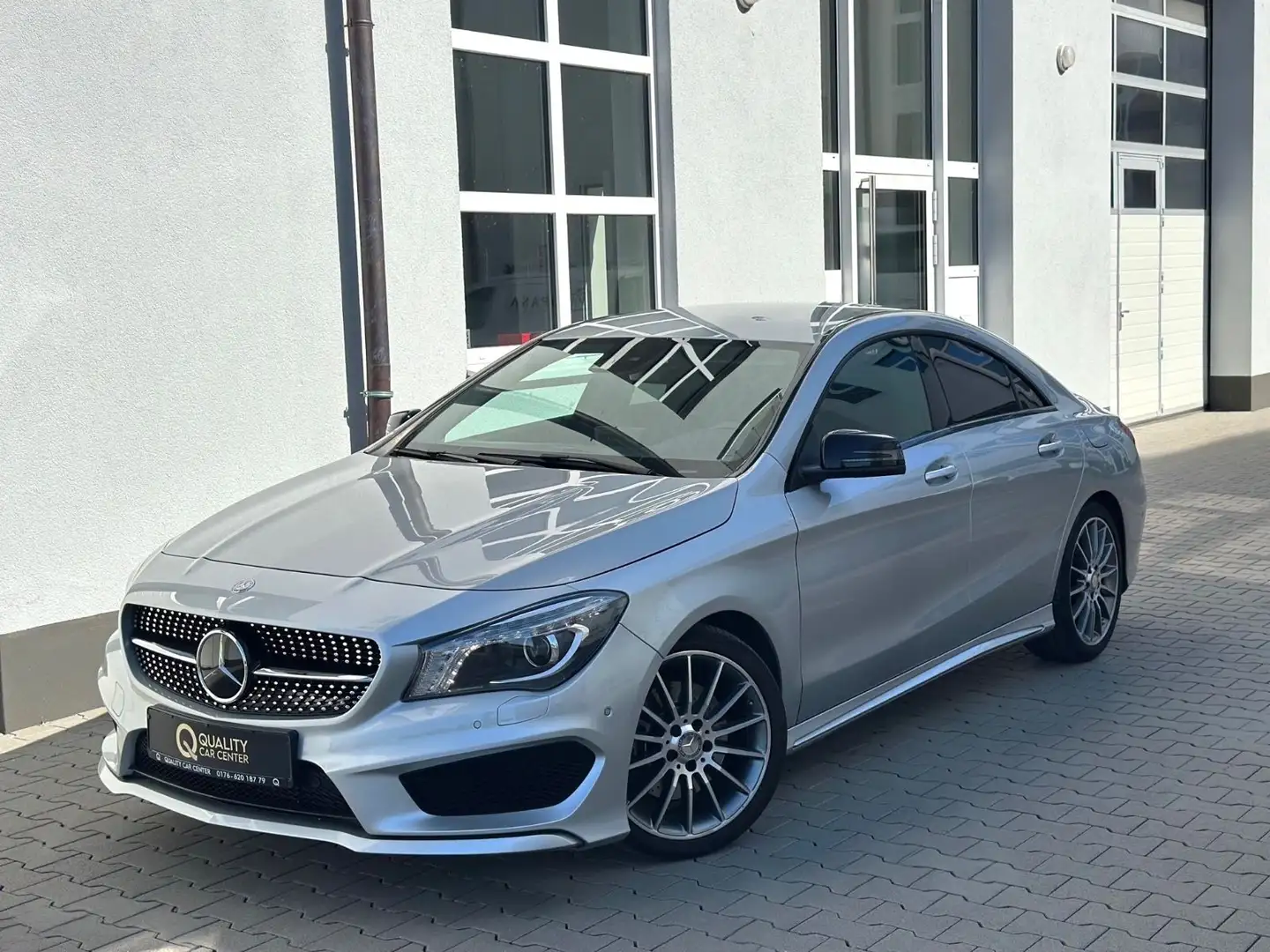 Mercedes-Benz CLA 250 AMG NIGHT *DISTR+*H&K*KAME*2H* Stříbrná - 2