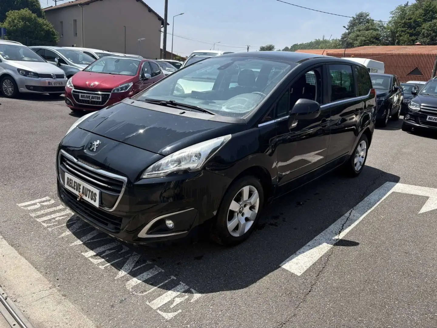 Peugeot 5008 1.6 BlueHDi 120ch Business Pack S&S Schwarz - 2