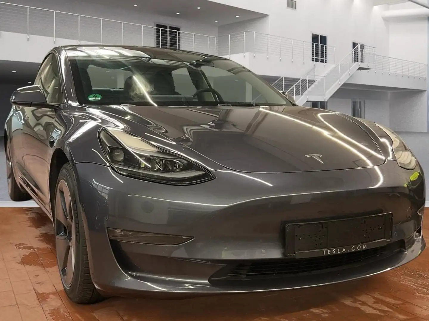 Tesla Model 3 Long Range Dual Motor AWD SOH 91,5% Grau - 2