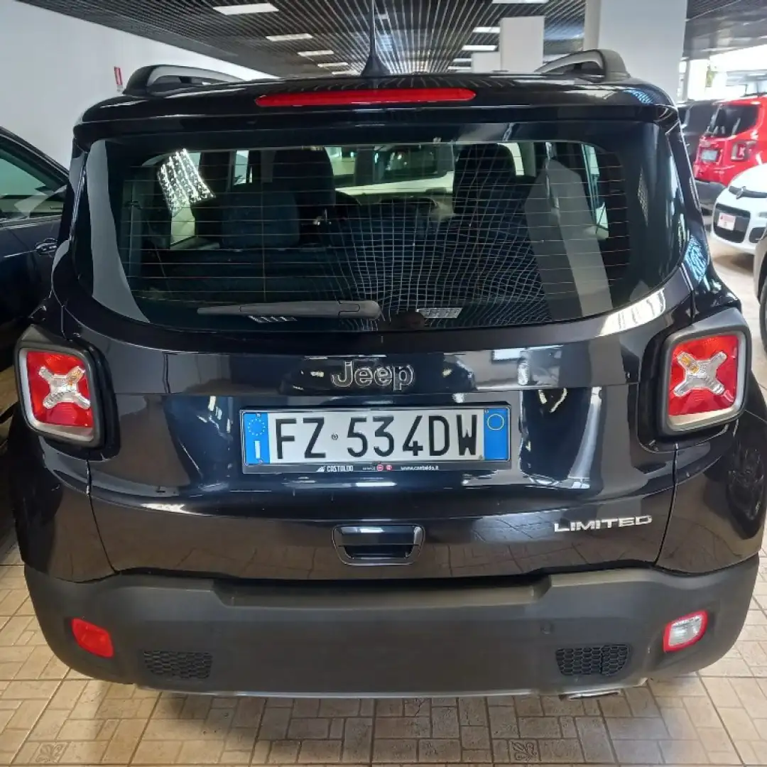 Jeep Renegade 1.3 T4 DDCT Limited Schwarz - 2