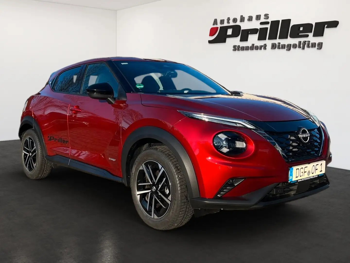 Nissan Juke Hybrid N-Connecta/SHZ/NAVI/DAB Rouge - 2