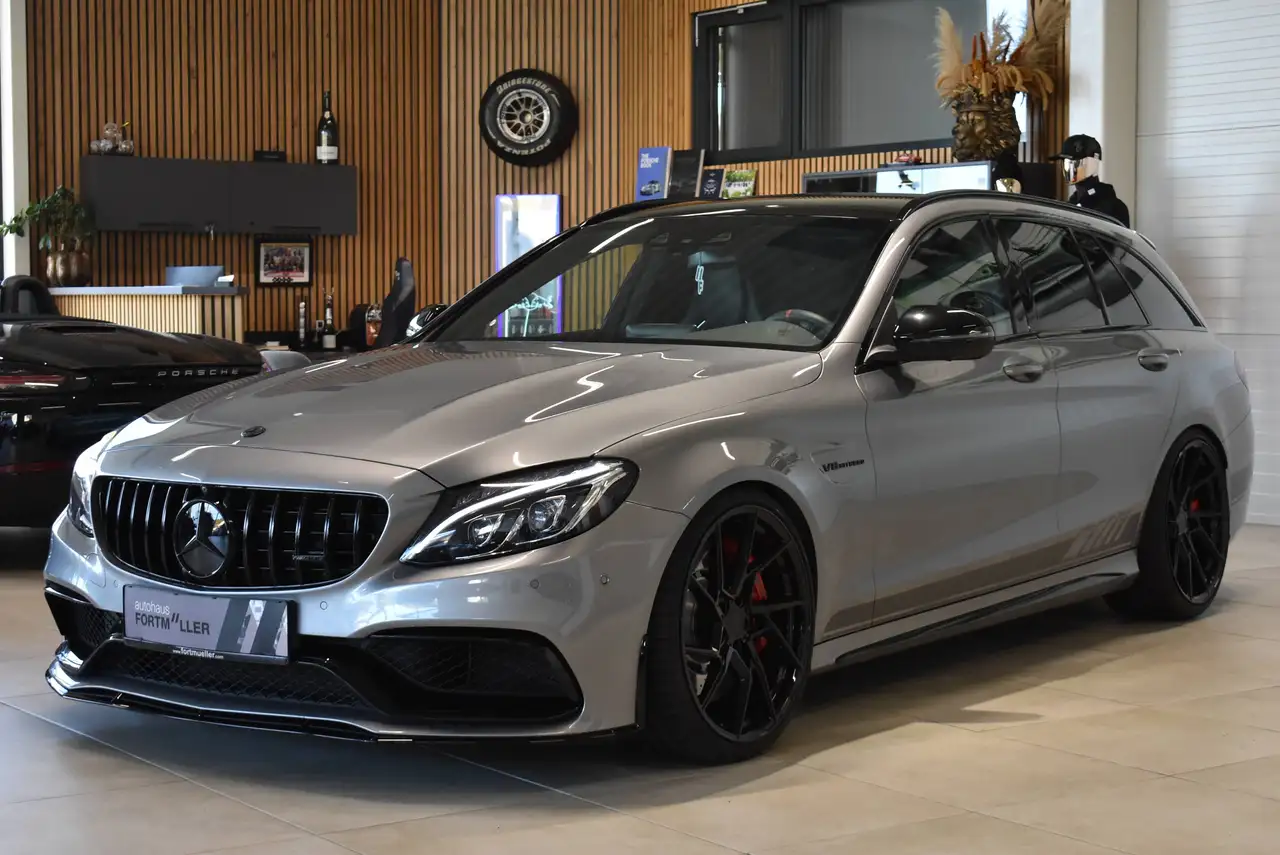Mercedes-Benz C 63 AMG
