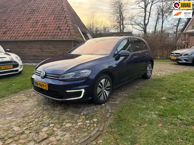 Volkswagen e-Golf E-Golf-Virtual-Camera-Stoelverwarming-BTW auto-