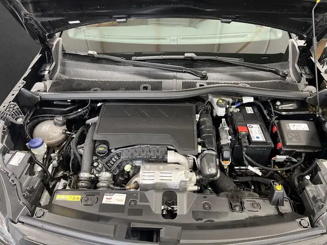 Peugeot 2008 view 8