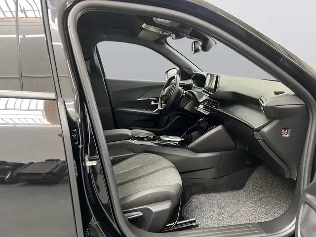 Peugeot 2008 view 13
