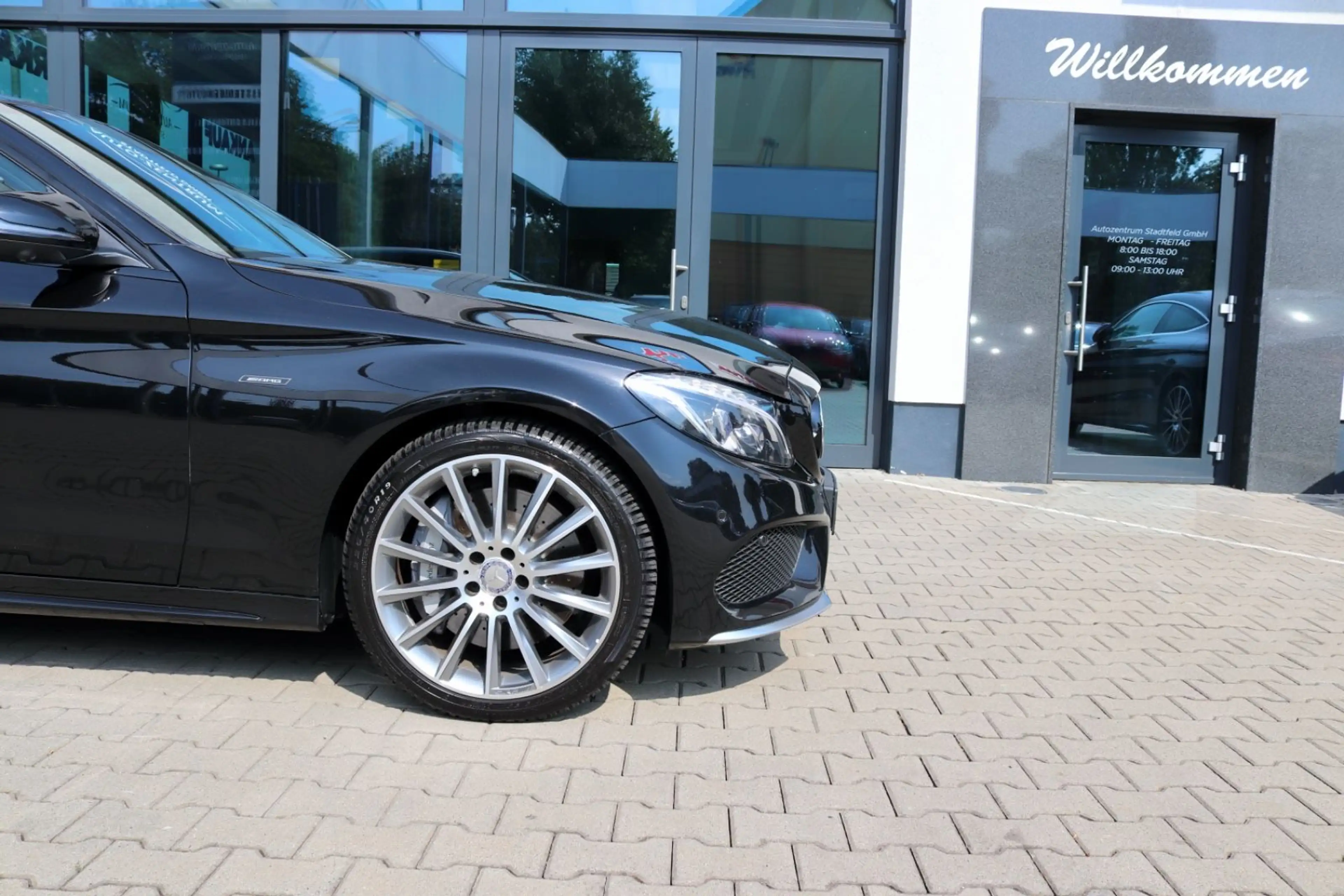 Mercedes-Benz C 43 AMG C450 AMG 4M HuD Pano 360° Burmester Standhz — photo 11