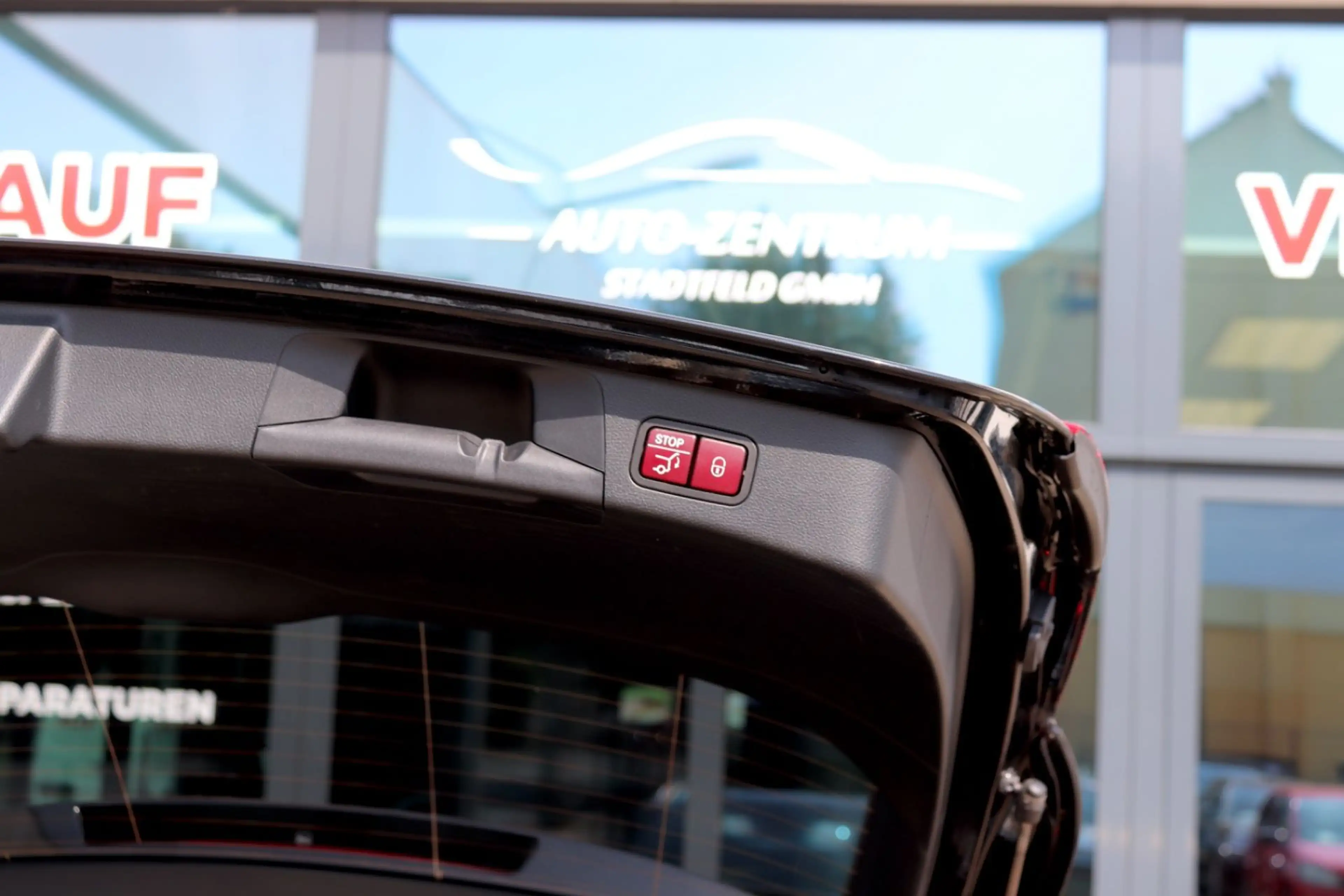 Mercedes-Benz C 43 AMG C450 AMG 4M HuD Pano 360° Burmester Standhz — photo 8