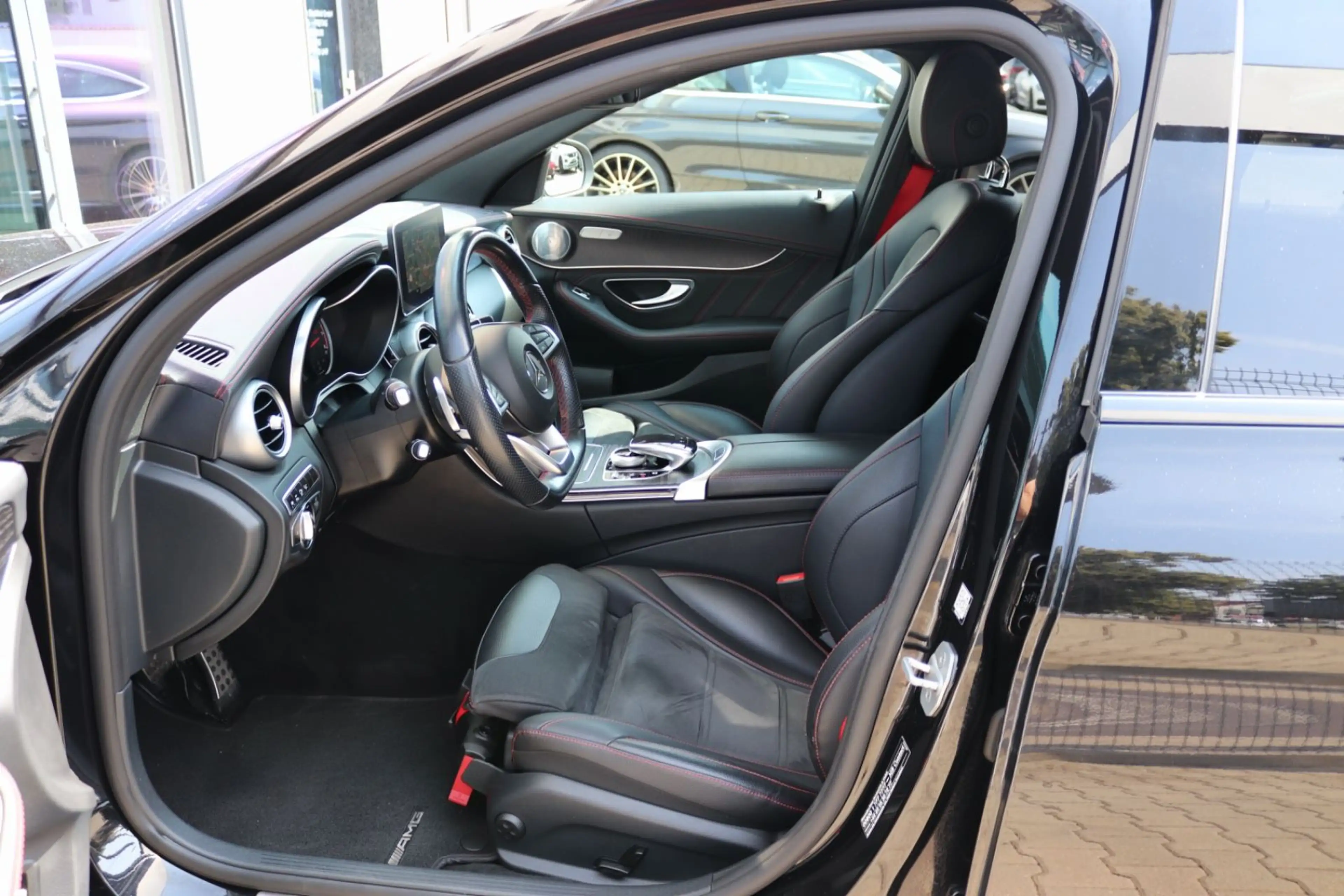 Mercedes-Benz C 43 AMG C450 AMG 4M HuD Pano 360° Burmester Standhz — photo 15