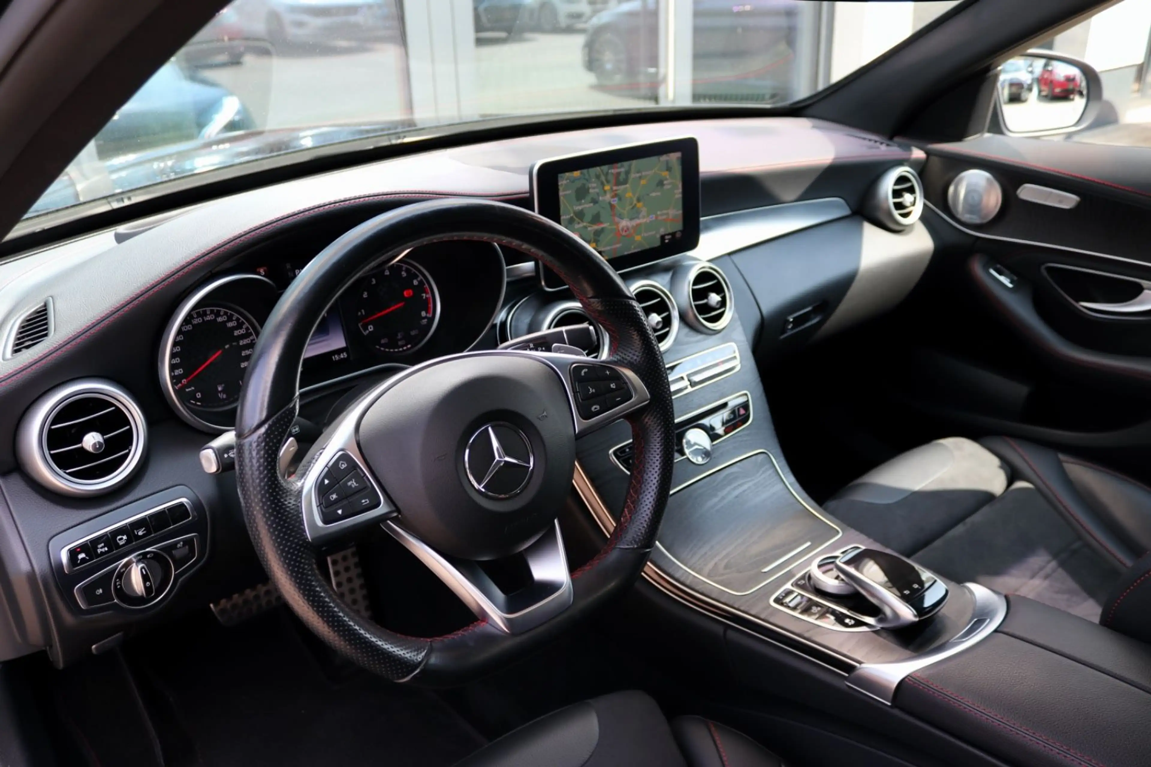 Mercedes-Benz C 43 AMG C450 AMG 4M HuD Pano 360° Burmester Standhz — photo 14