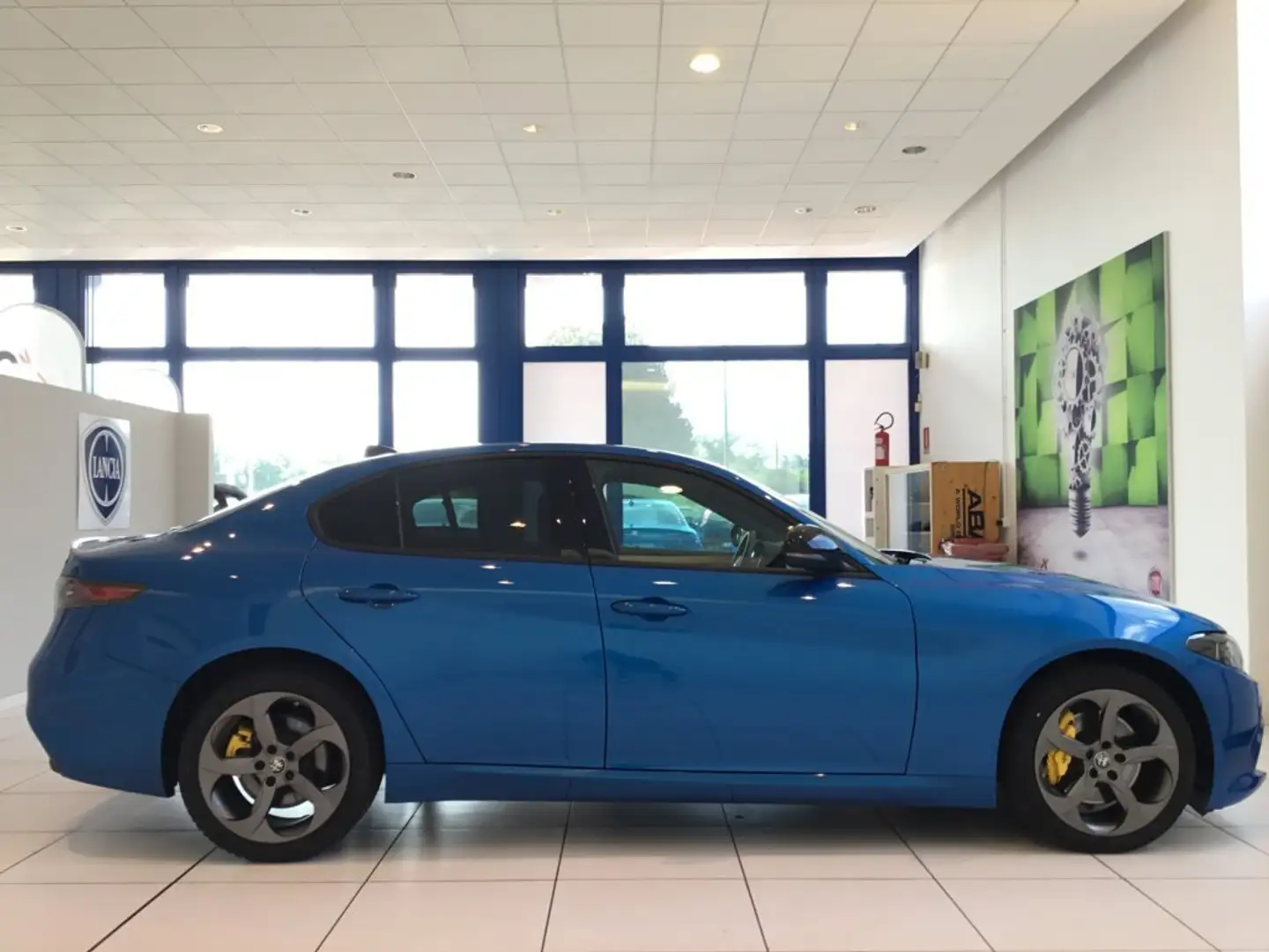 Alfa Romeo Giulia Giulia 2.0 Turbo 280 CV AT8 AWD Q4 Sprint MY24 Azul - 2