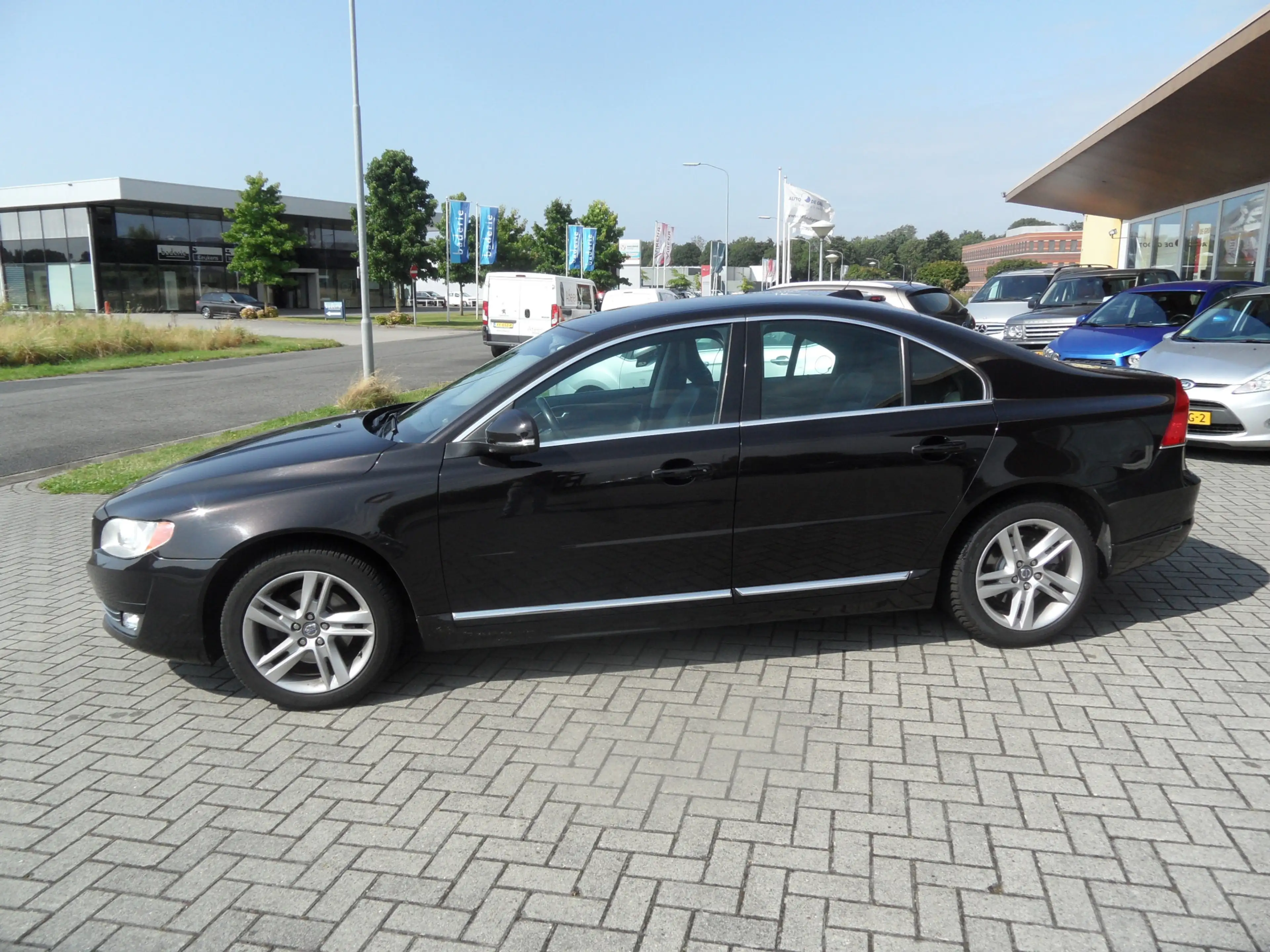 Volvo S80 1.6 T4 Momentum Automaat — photo 2