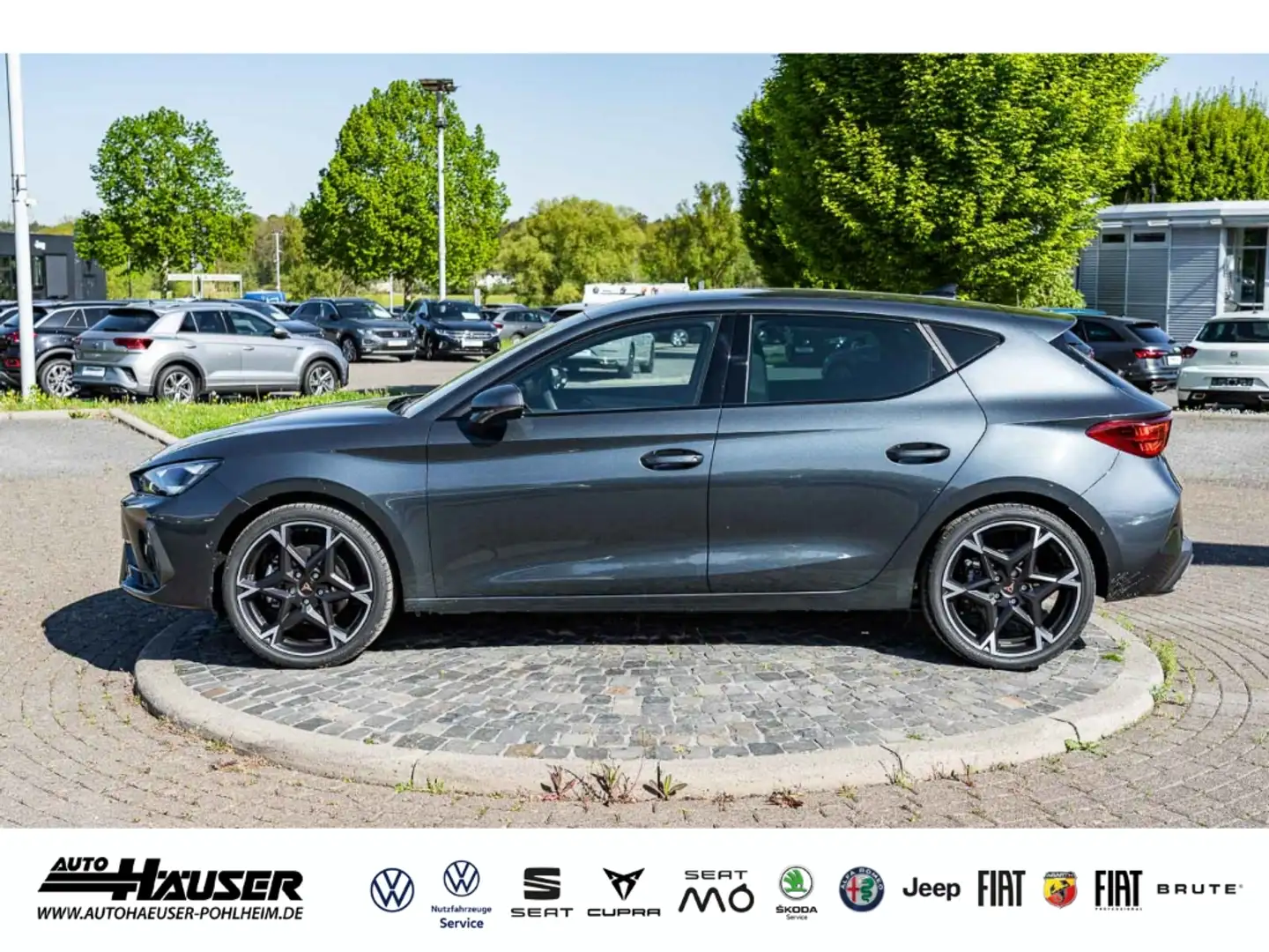 CUPRA Leon 1.5 eTSI DSG DCC SENNHEISER NAV KAM PARK MATRIX-LE Grau - 2