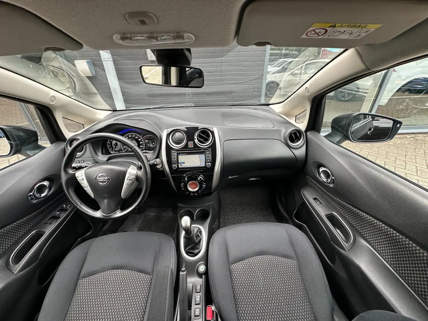 Nissan Note 1.2 Connect Edition/NAVI/AIRCO/STOELVERWARMING/NET Zwart - 2