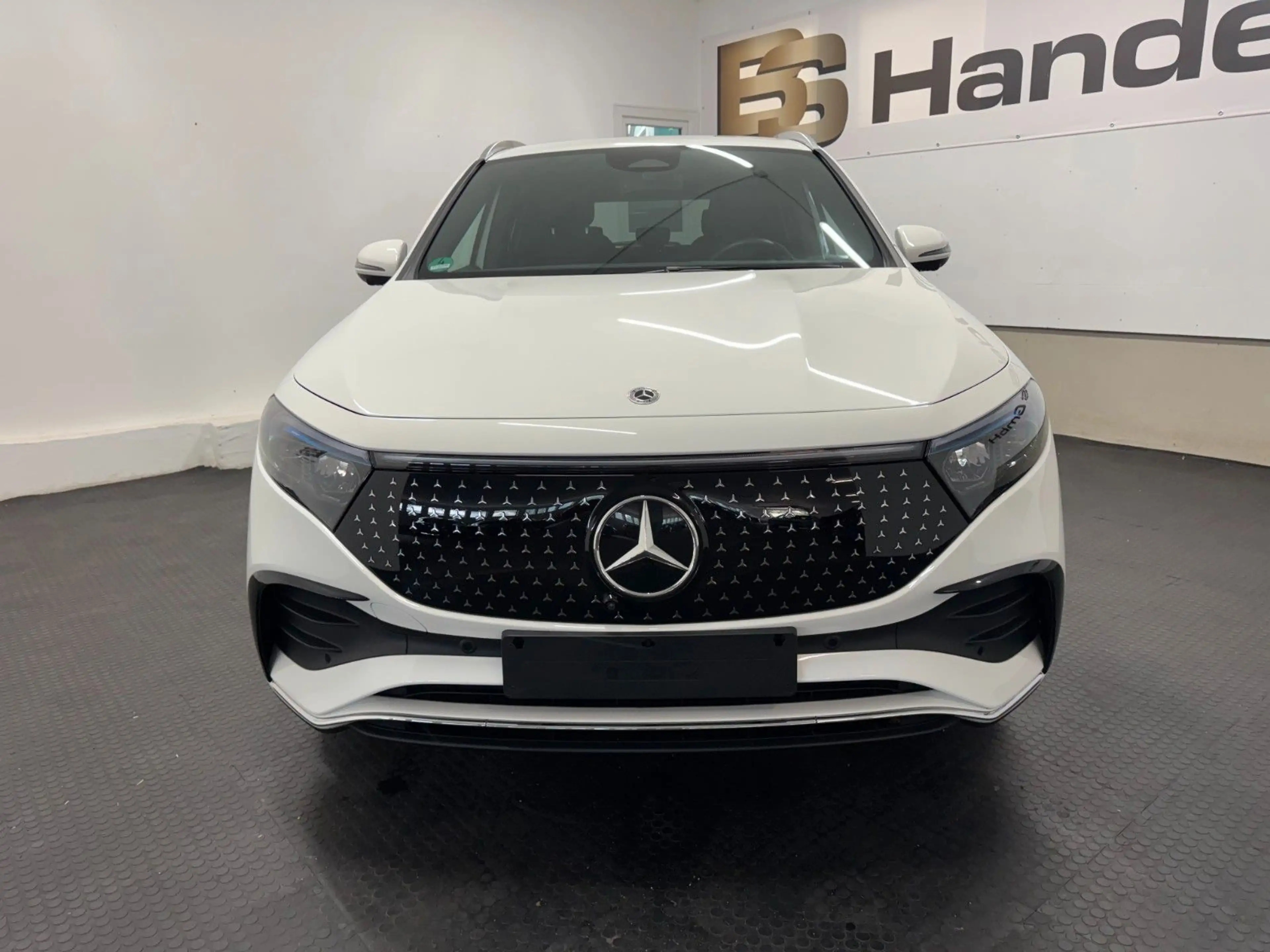 Mercedes-Benz EQA 250+ AMG LINE*BURMESTER*360° KAM*LED*NAVI* — photo 2
