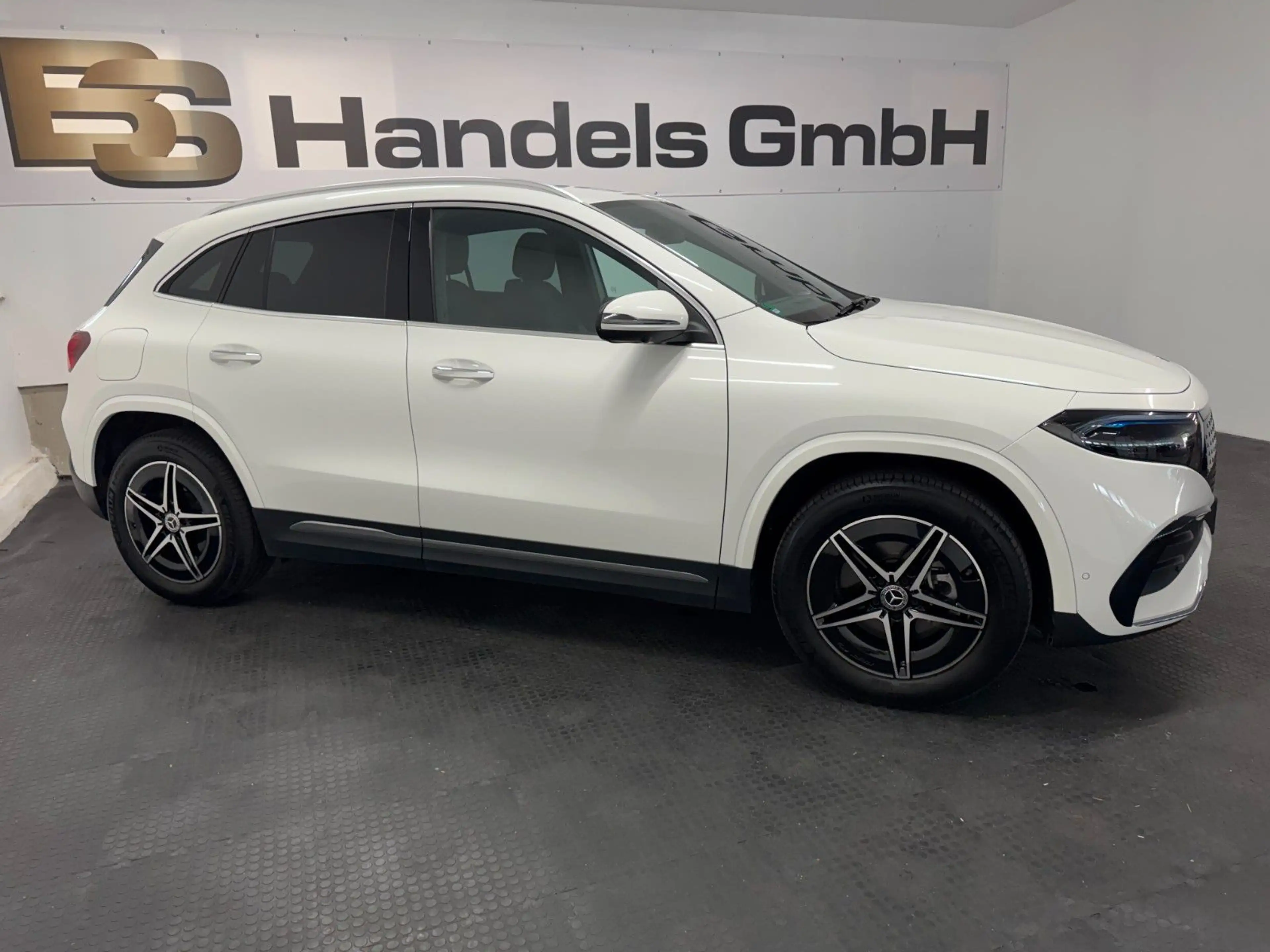 Mercedes-Benz EQA 250+ AMG LINE*BURMESTER*360° KAM*LED*NAVI* — photo 5