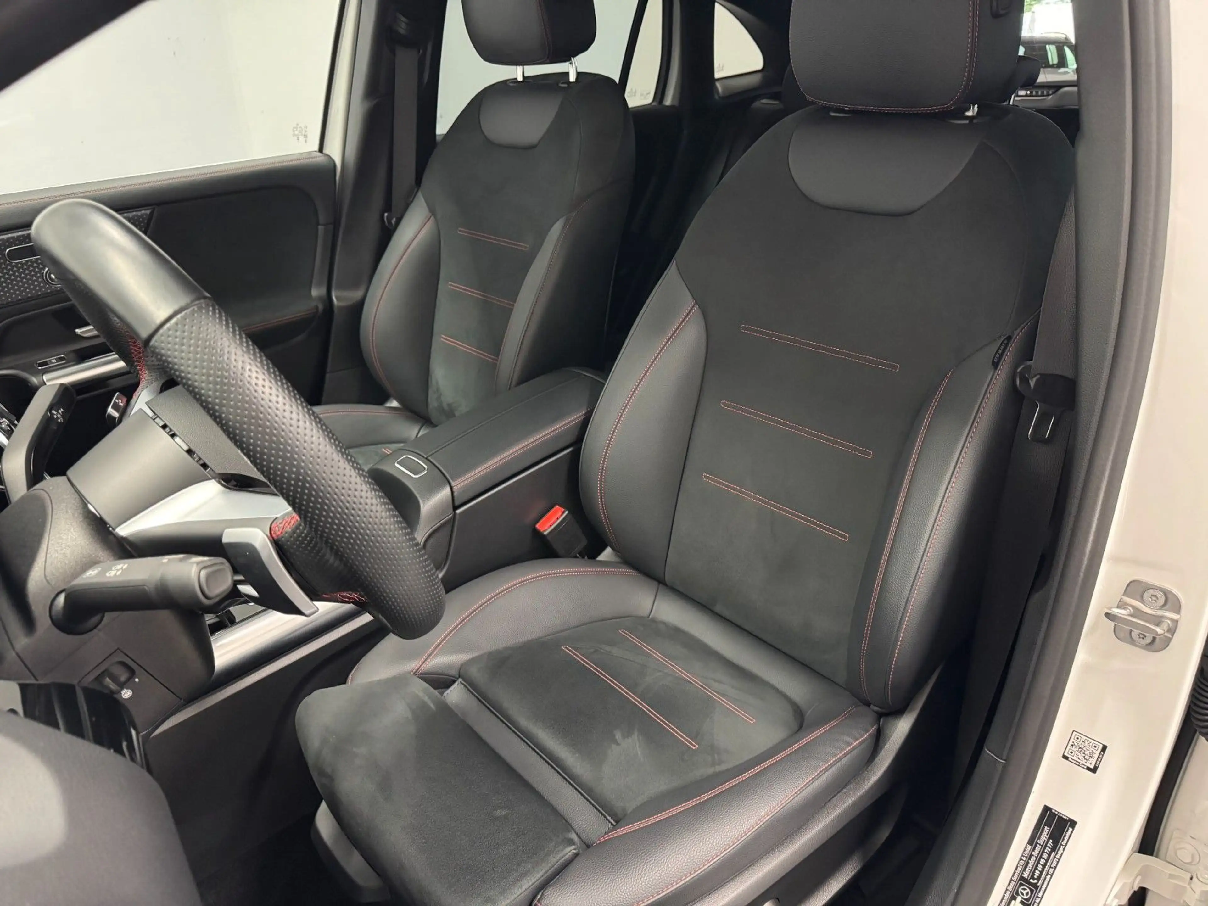 Mercedes-Benz EQA 250+ AMG LINE*BURMESTER*360° KAM*LED*NAVI* — photo 10