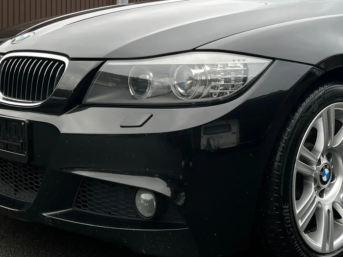 BMW 330 330d M-Paket Harman Kardon PANO NAVI TÜV TOP Fekete - 2