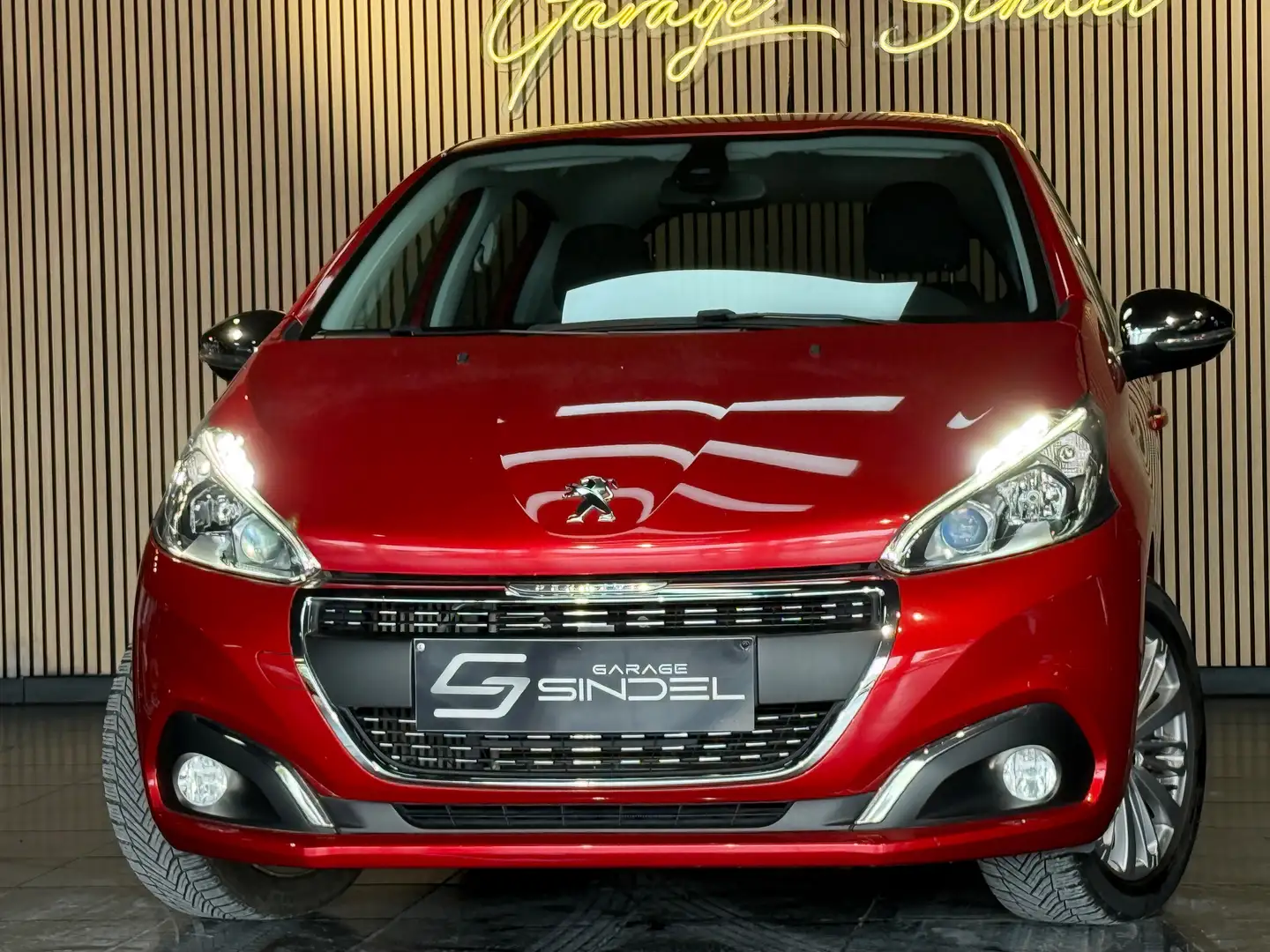 Peugeot 208 1.2i *CAMERA*GPS*GARANTIE 1 AN*NEW COURROIE* Rouge - 1