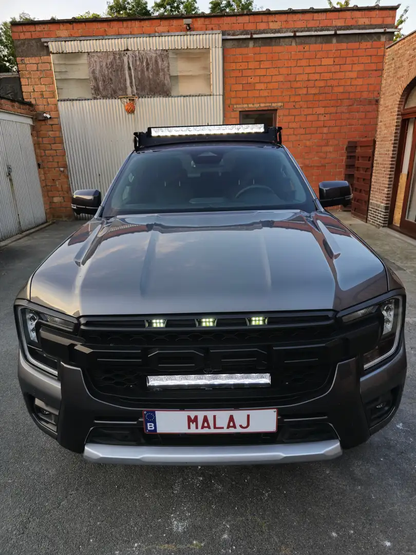 Ford Ranger Ranger Wildtrak 2,0 l EcoBlue Dub.Cabine A10 e-4WD Grijs - 2