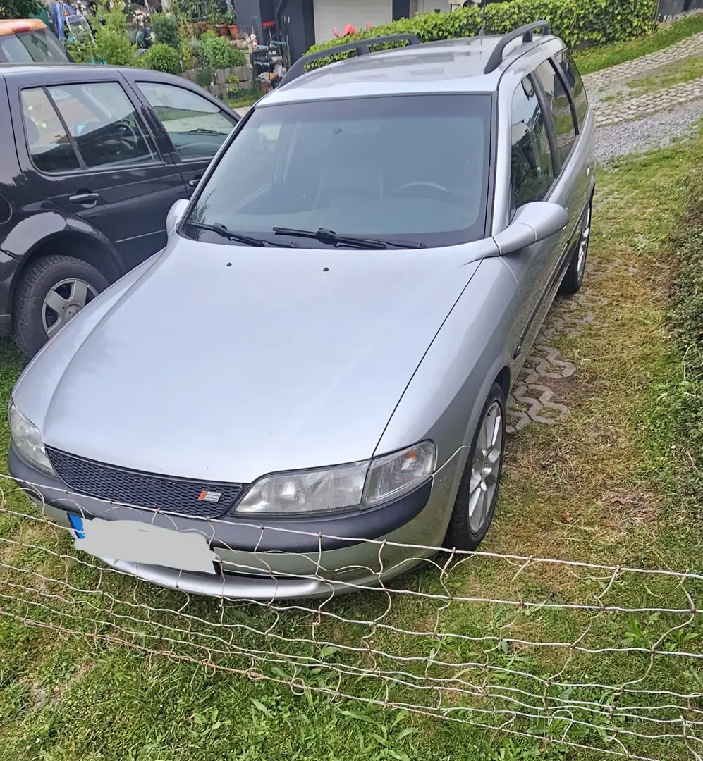 Opel Vectra 2.0 Caravan Argent - 2