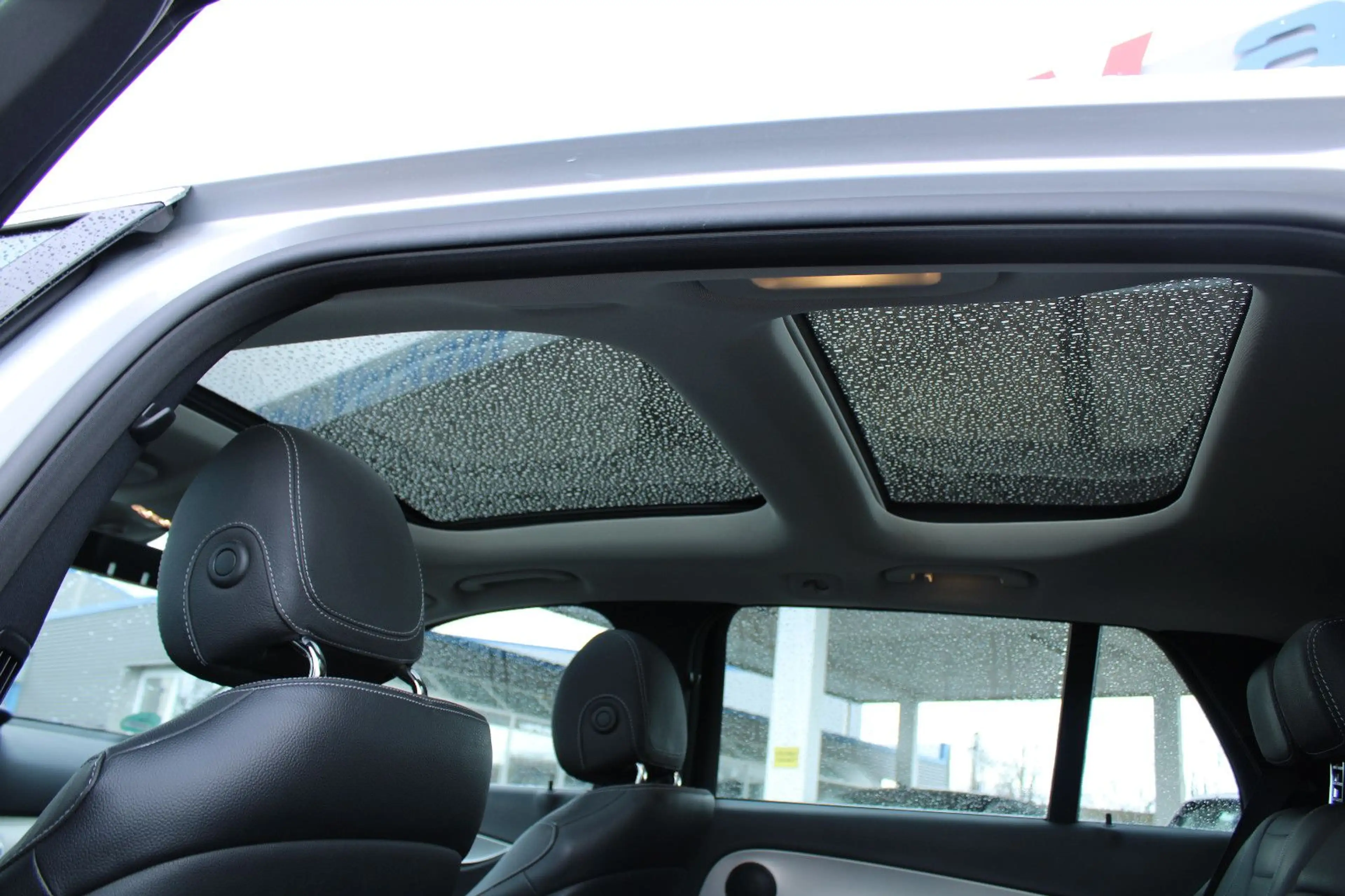 Mercedes-Benz E 350 d 4Matic,LED,20",Leder,Head-up,Panorama — photo 8