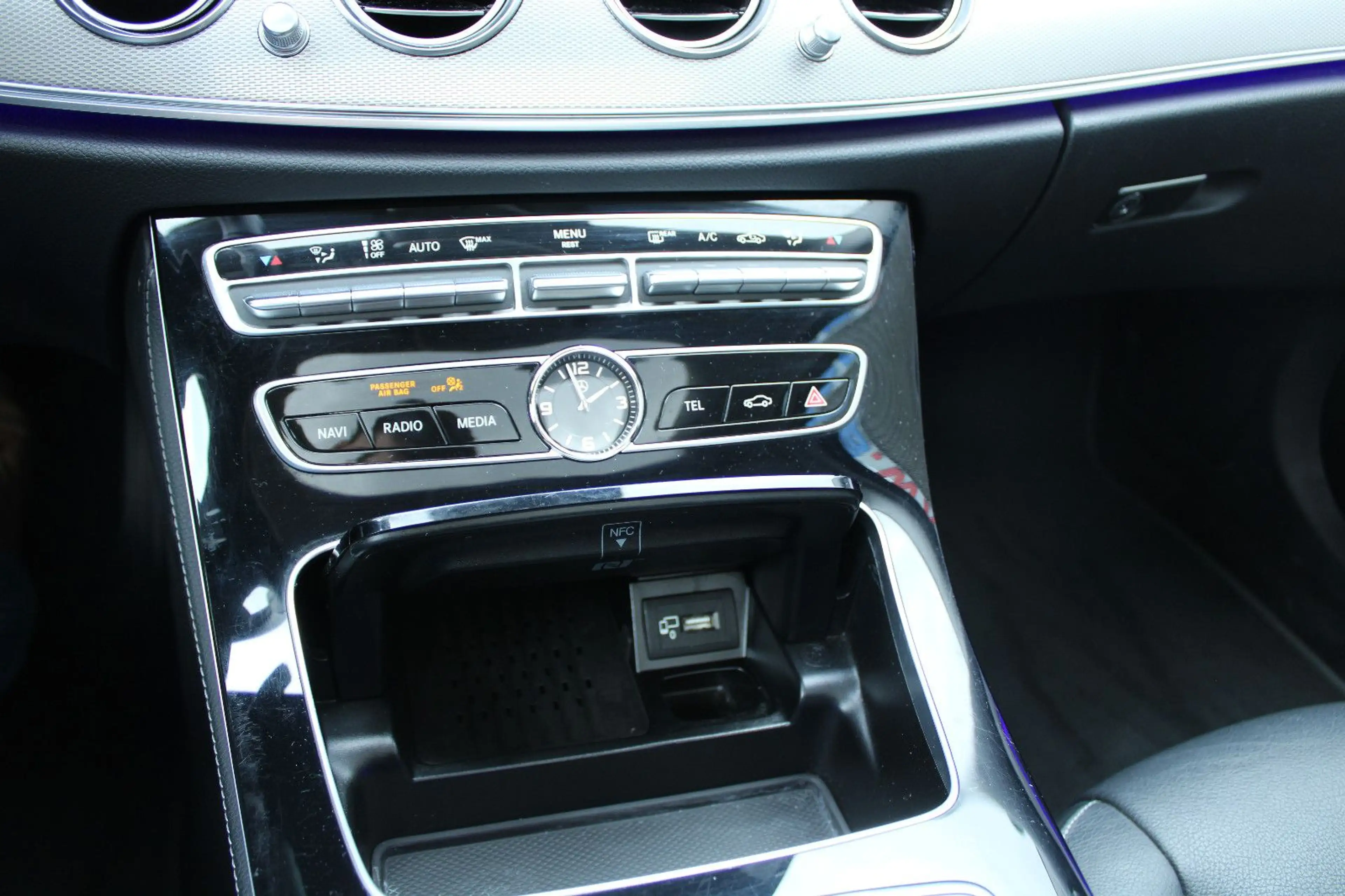 Mercedes-Benz E 350 d 4Matic,LED,20",Leder,Head-up,Panorama — photo 19