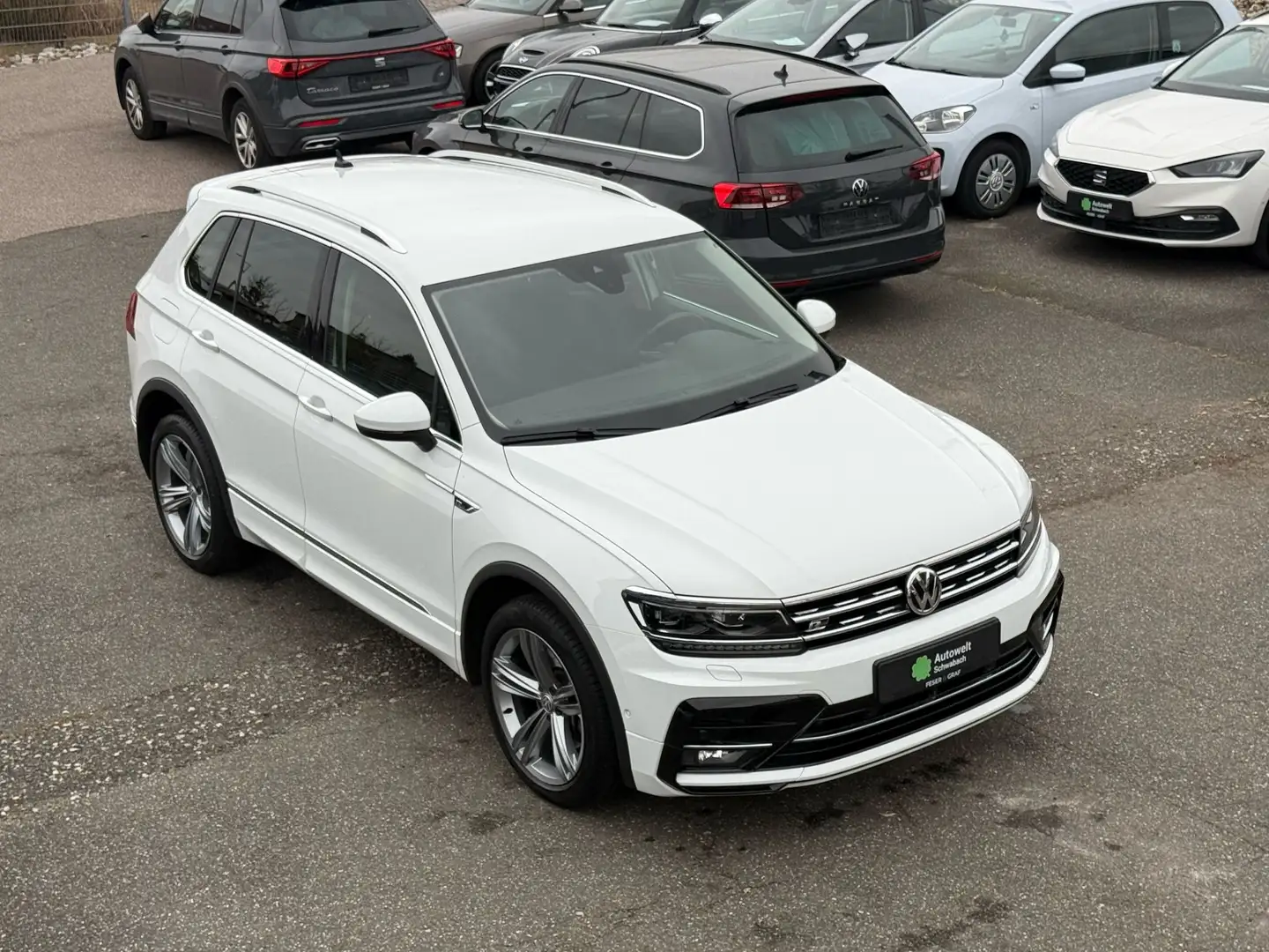 Volkswagen Tiguan Highline R-LINE 2.0 TSI LED KAMERA ACC Blanc - 1