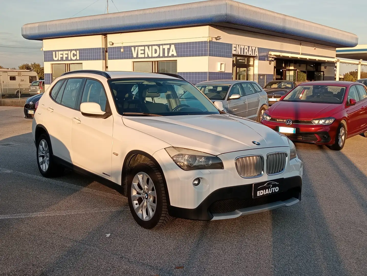 BMW X1 X1 E84 xdrive18d Futura NEOPATENTATI Blanc - 1