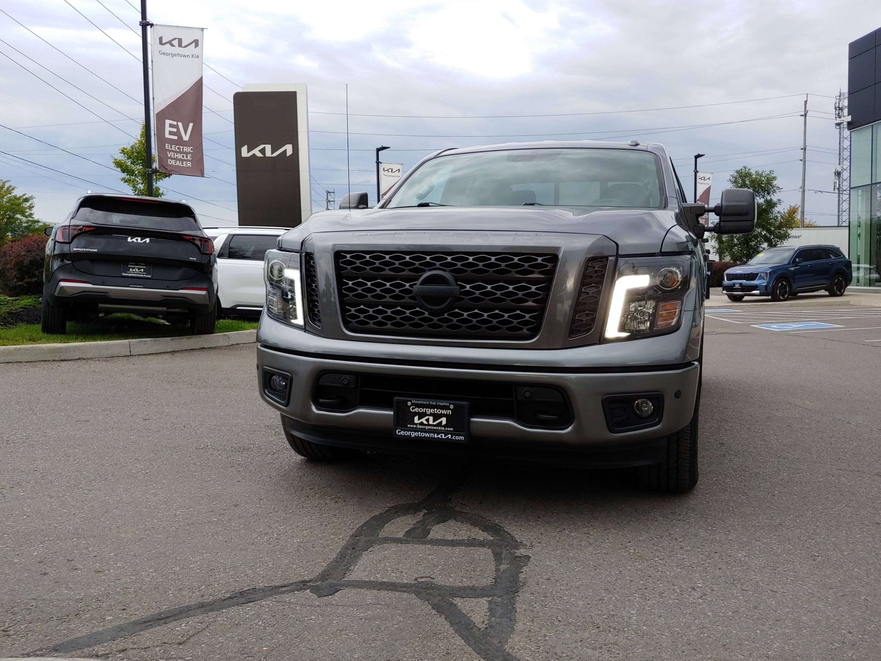 2018 Nissan Titan Crew Cab