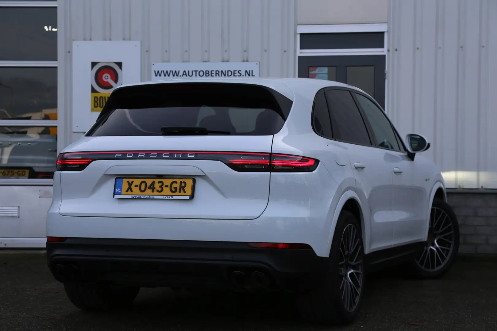 Porsche Cayenne 3.0 E-Hybrid 462PK Plug in*Perfect Onderh.*Luchtve Wit - 2