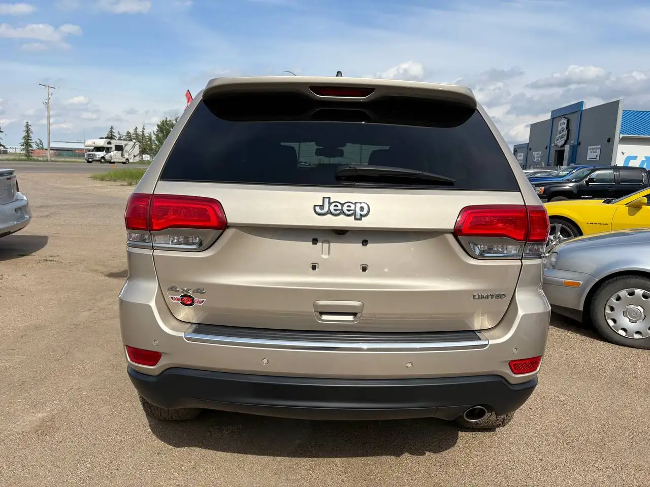 Jeep Grand Cherokee снимка Jeep Grand Cherokee