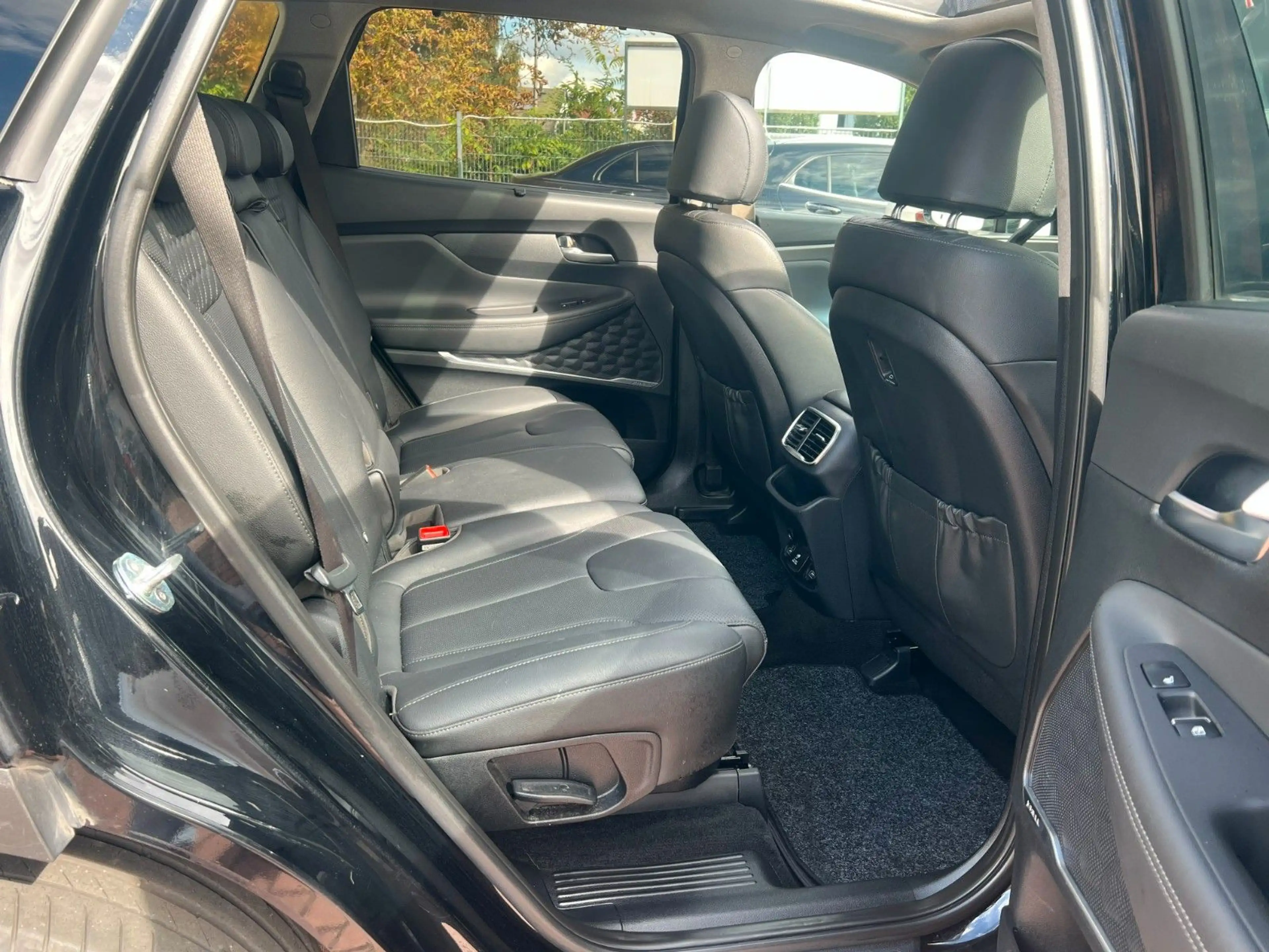 Hyundai SANTA FE Premium 4WD*PANO*LEDER*LED*ACC*NAVI* — photo 12