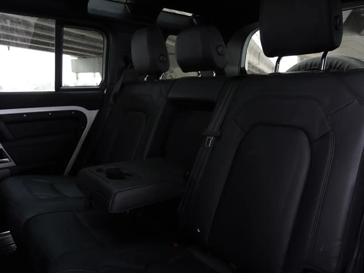 Land Rover Defender снимка Land Rover Defender