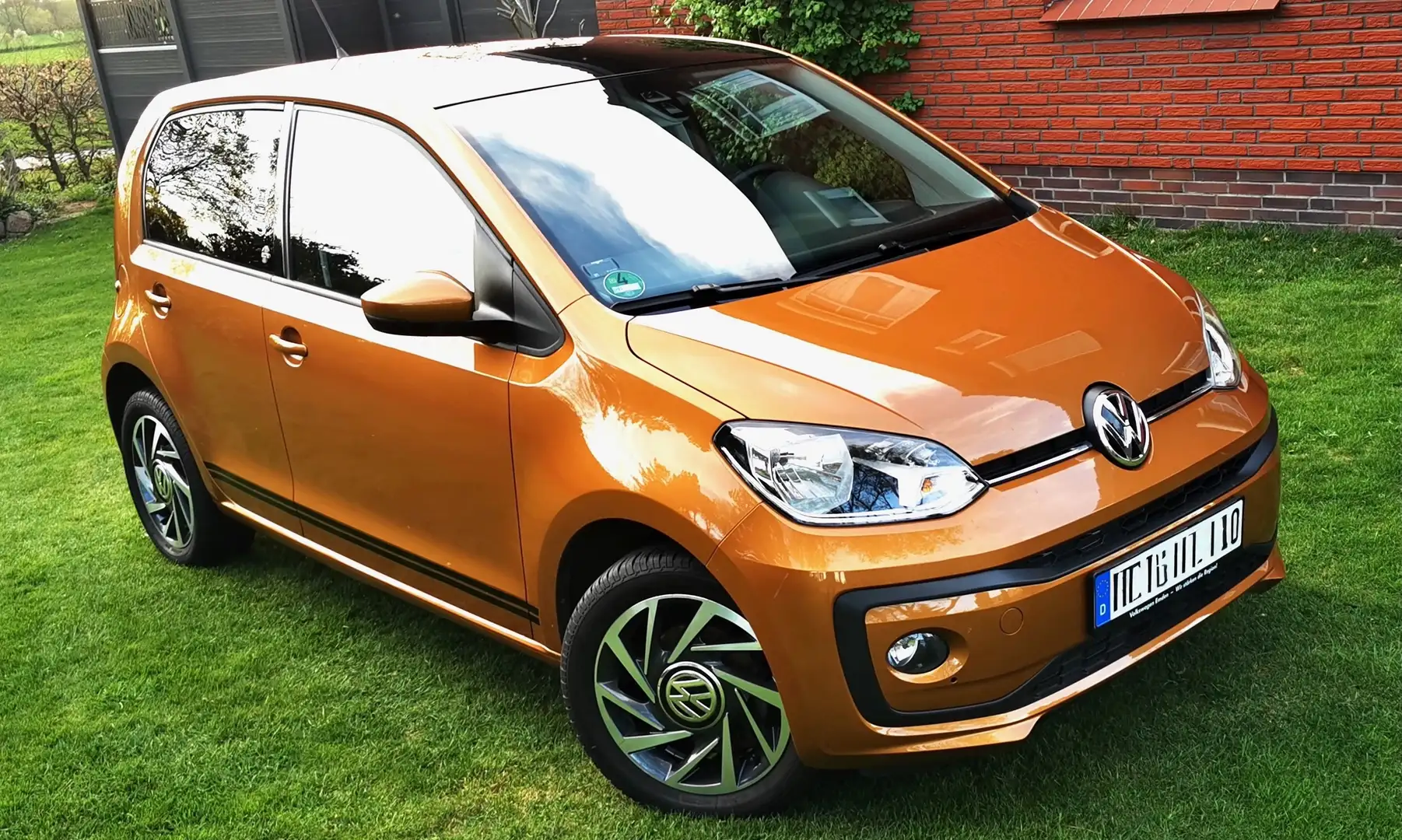 Volkswagen up! (BlueMotion Technology) sound up Gold - 1