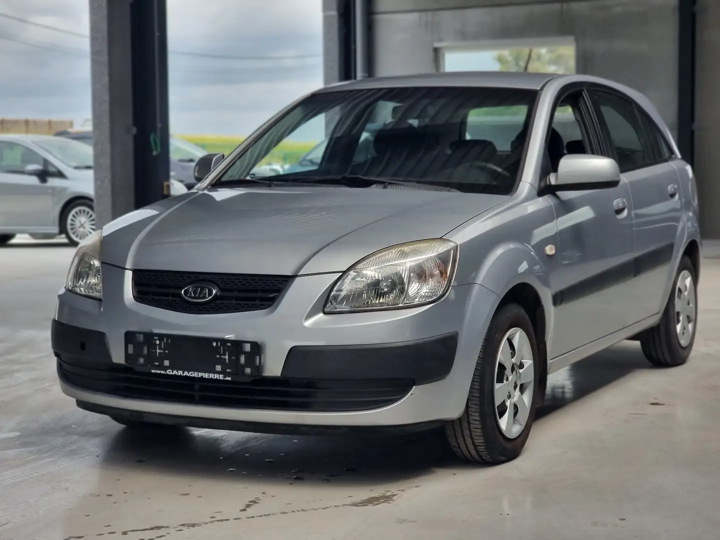Kia Rio 1.4i LX Gri - 1