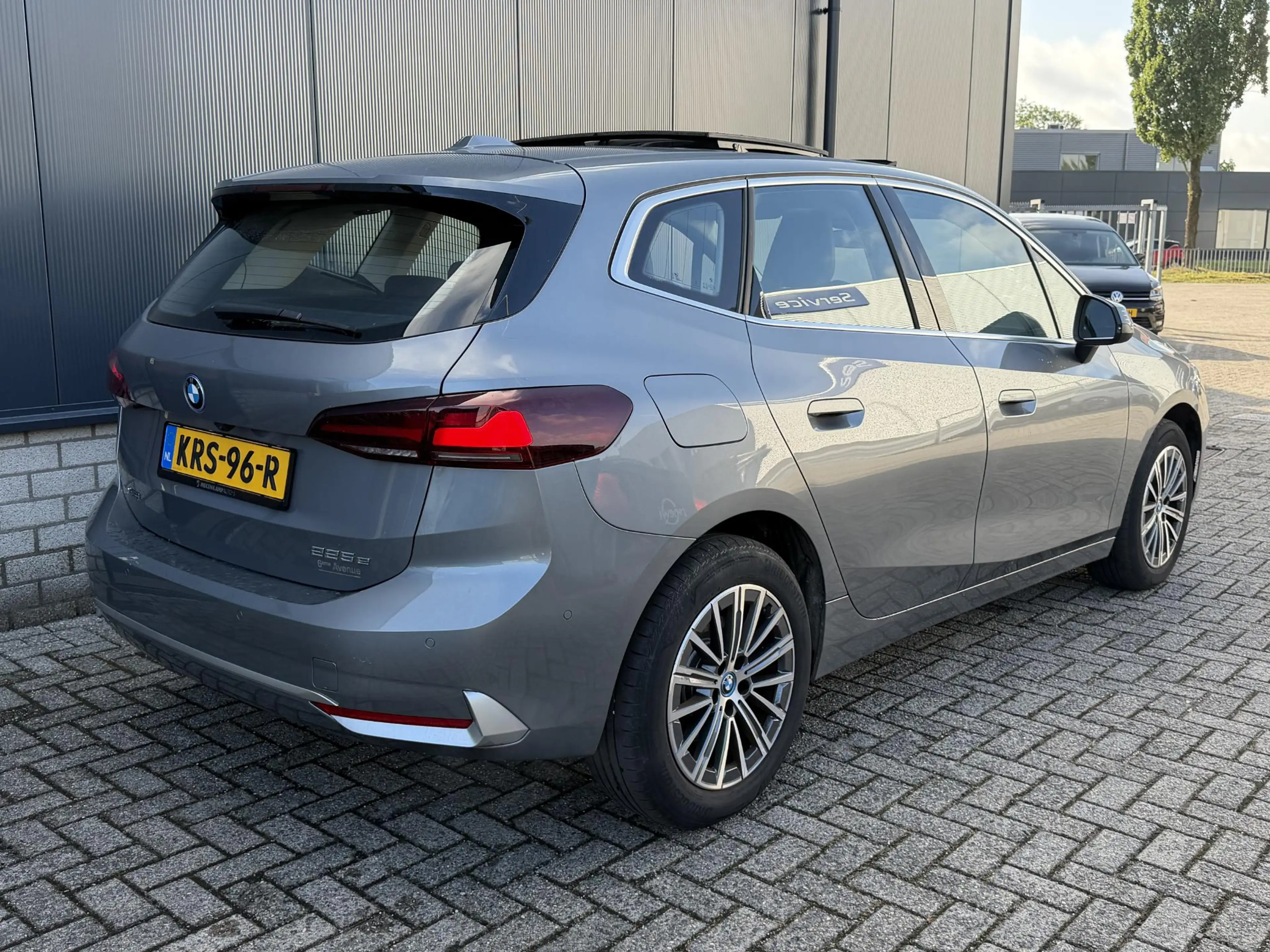 BMW 225 2-serie Active Tourer 225e xDrive Luxury Line 17"/ — photo 2