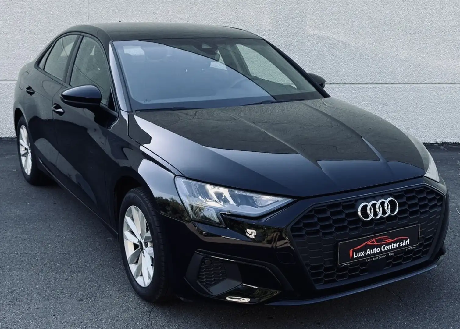 Audi A3 30 TFSI Advanced Noir - 2