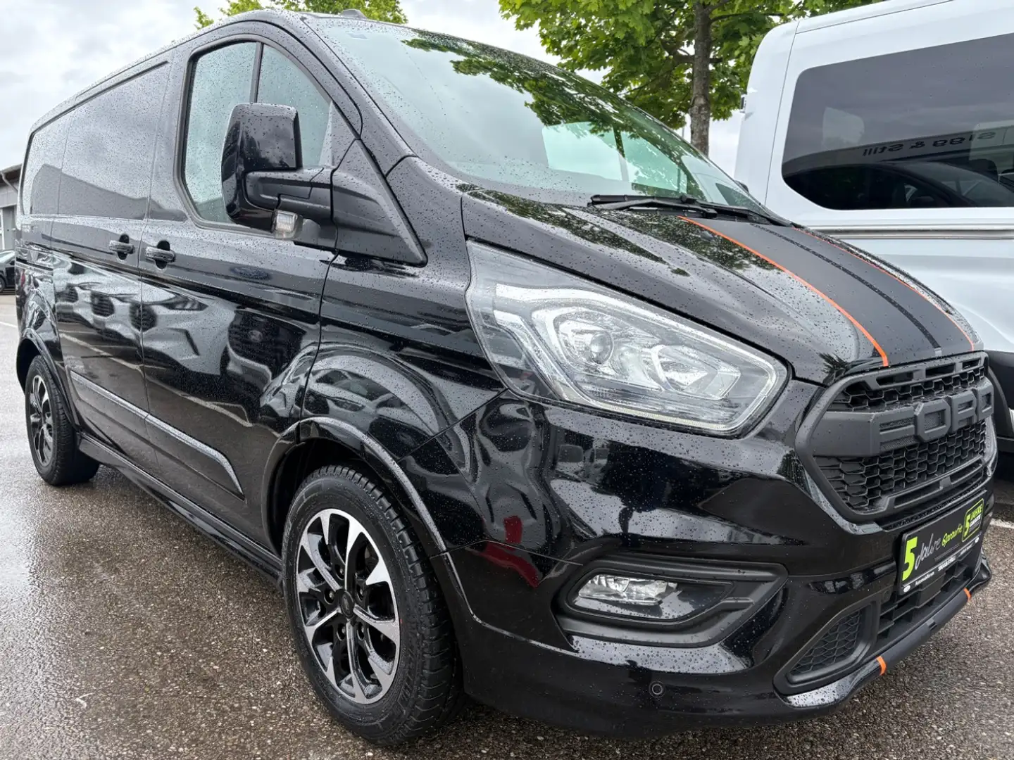Ford Transit Custom 310 L1 Sport AHK*NAV*SHZ*CAM*STANDH Schwarz - 2