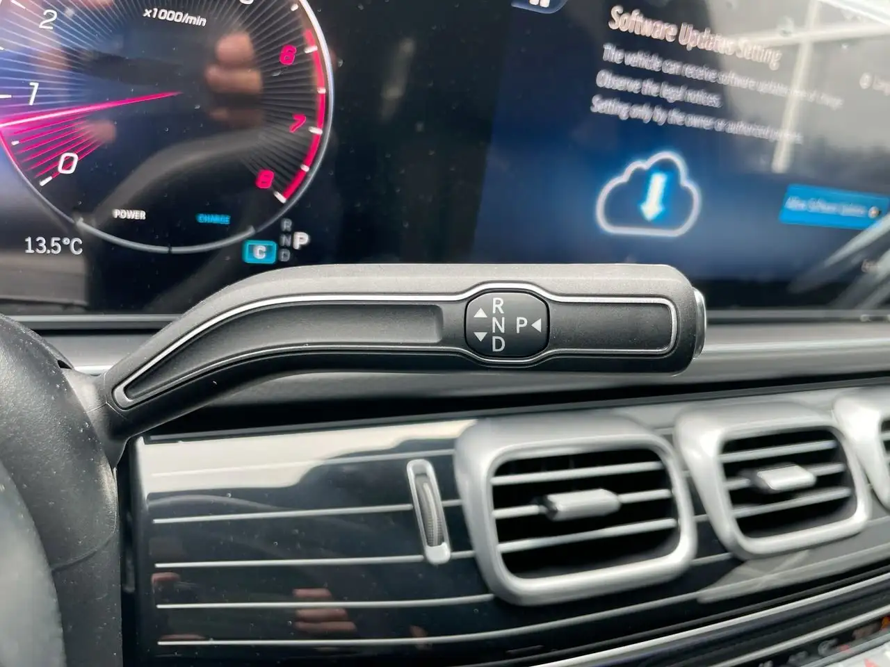 Mercedes-Benz GLE снимка Mercedes-Benz GLE