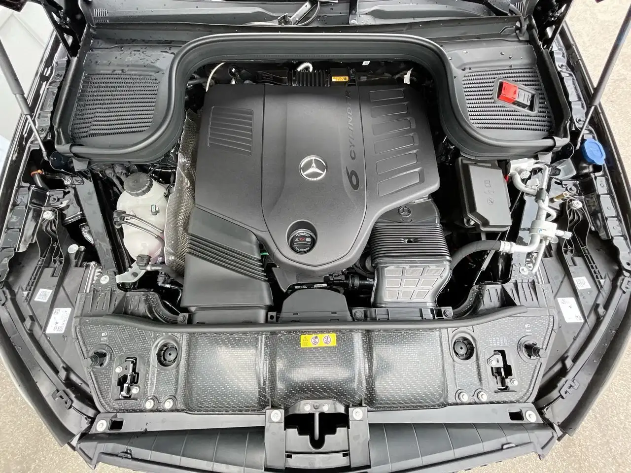 Mercedes-Benz GLE снимка Mercedes-Benz GLE
