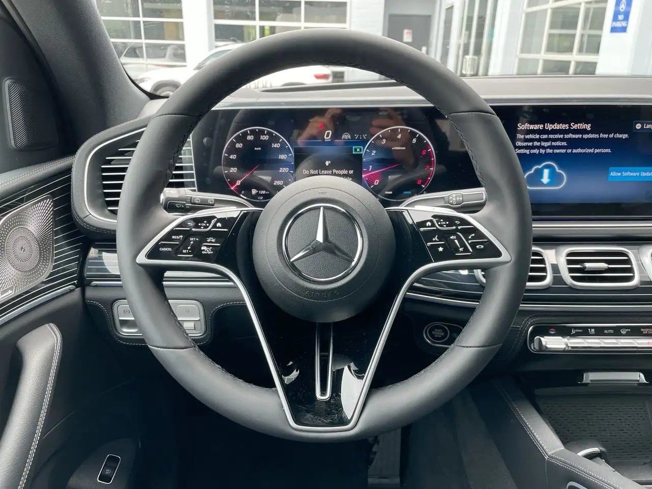 Mercedes-Benz GLE снимка Mercedes-Benz GLE
