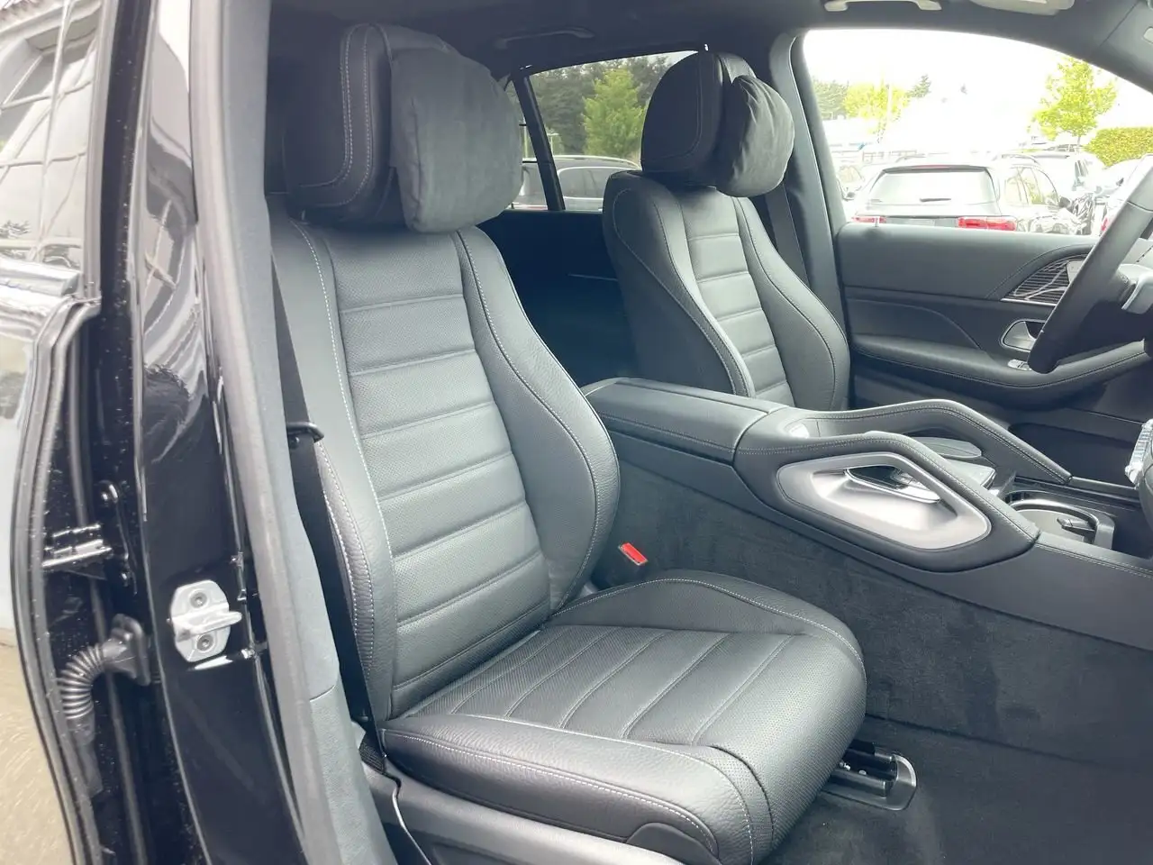 Mercedes-Benz GLE снимка Mercedes-Benz GLE