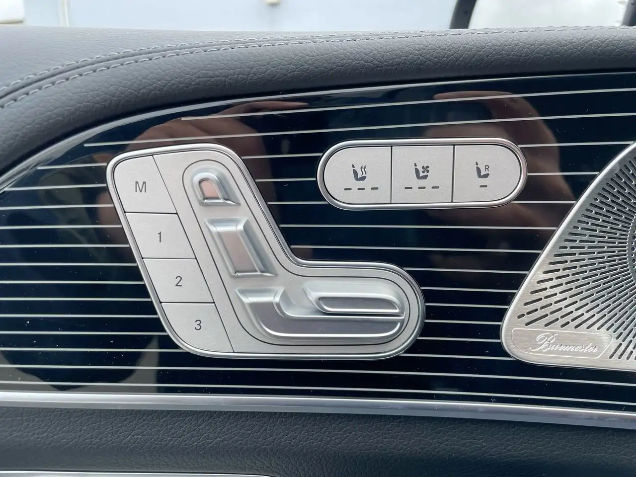 Mercedes-Benz GLE снимка Mercedes-Benz GLE
