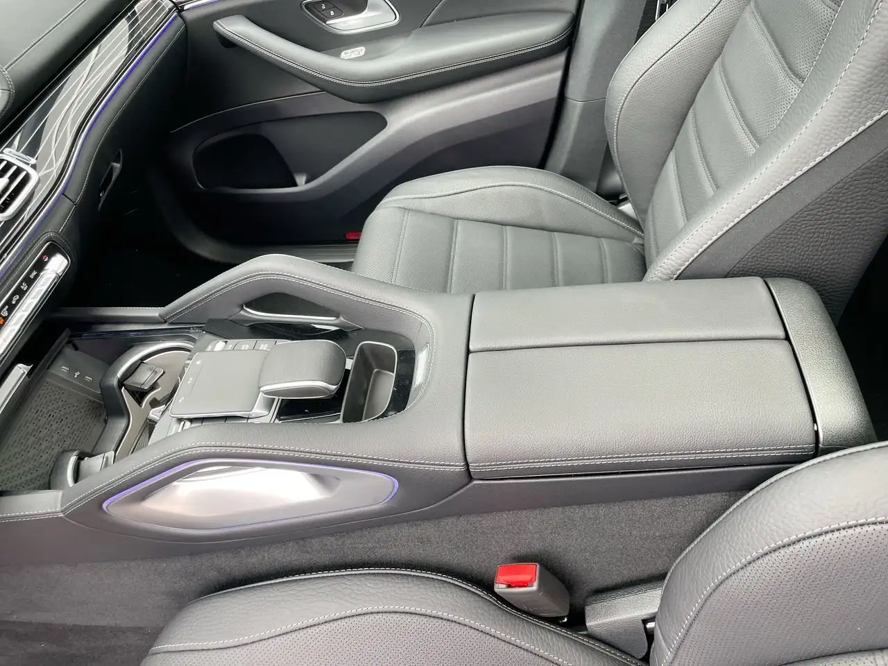 Mercedes-Benz GLE снимка Mercedes-Benz GLE